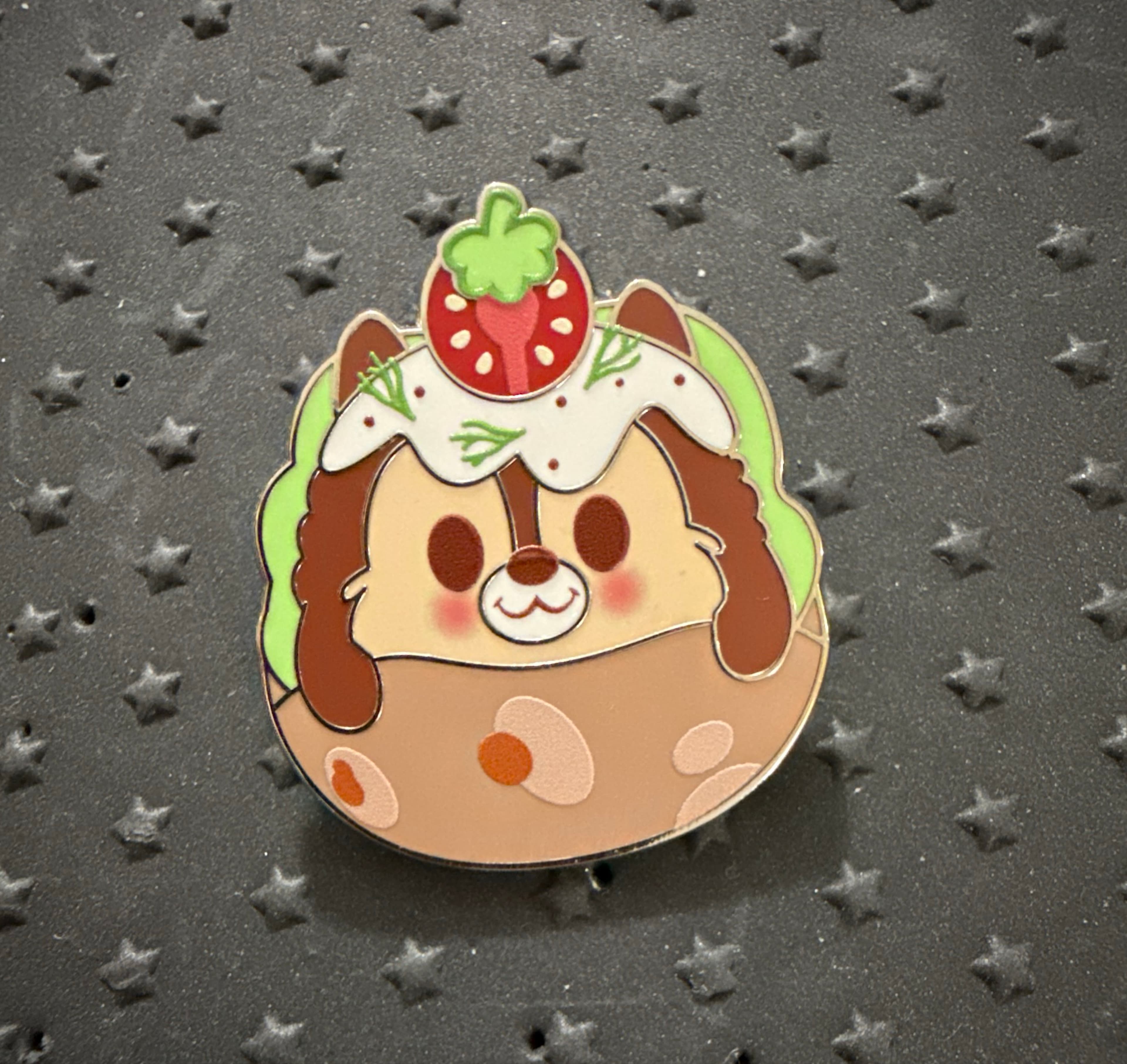 Chip Dark Chocolate Ganache Truffle - Disney Munchlings Mystery Collection (Series 1) front