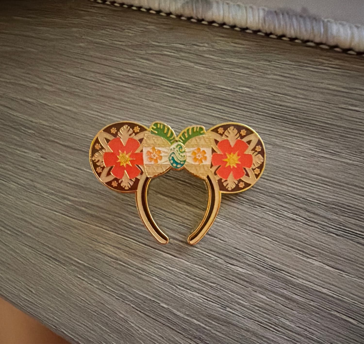 Loungefly Disney Princess Minnie Mouse Ears Blind Box Enamel Pin Moana