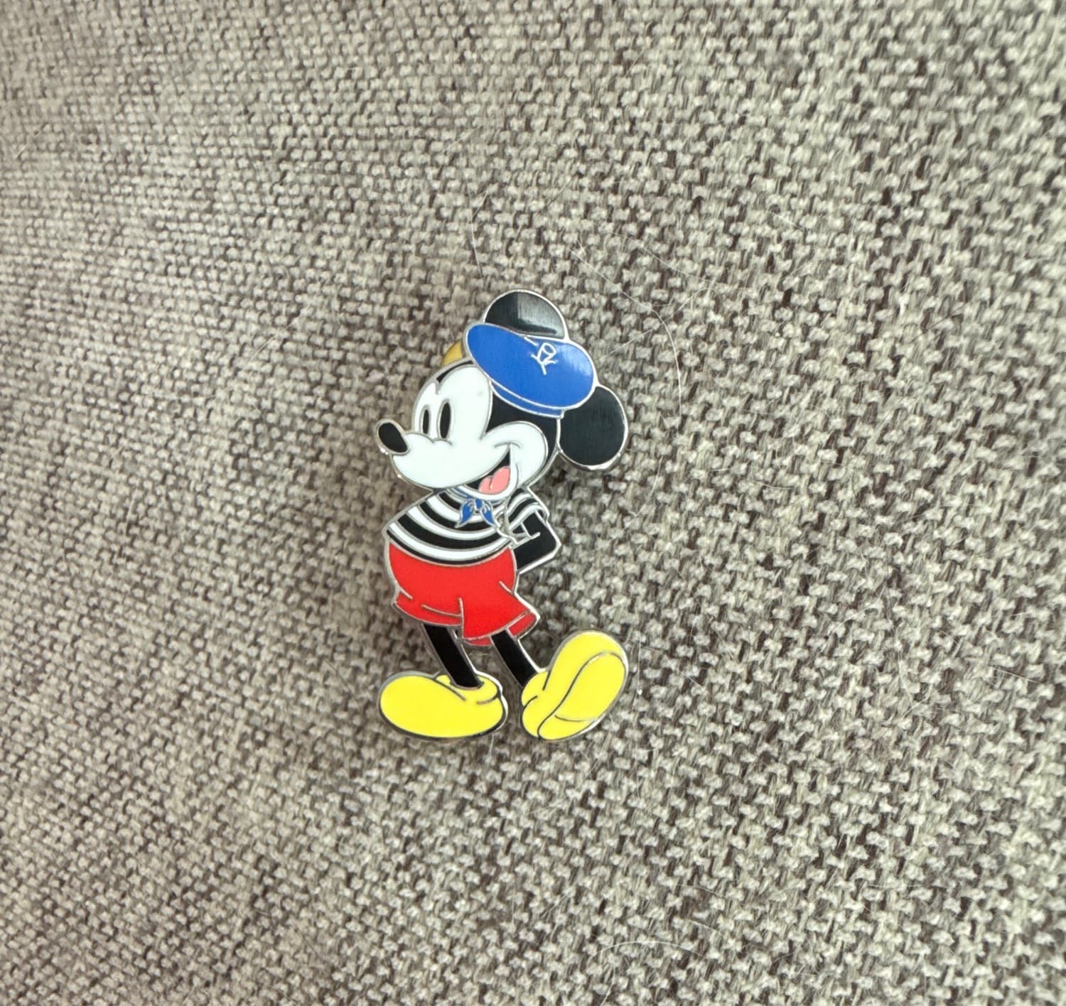 France Mickey Pin - World Showcase