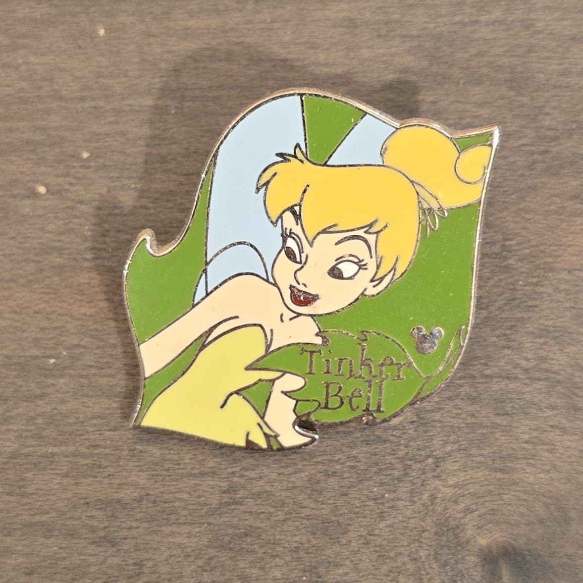 Tinker Bell Peeker Cast Lanyard Pin