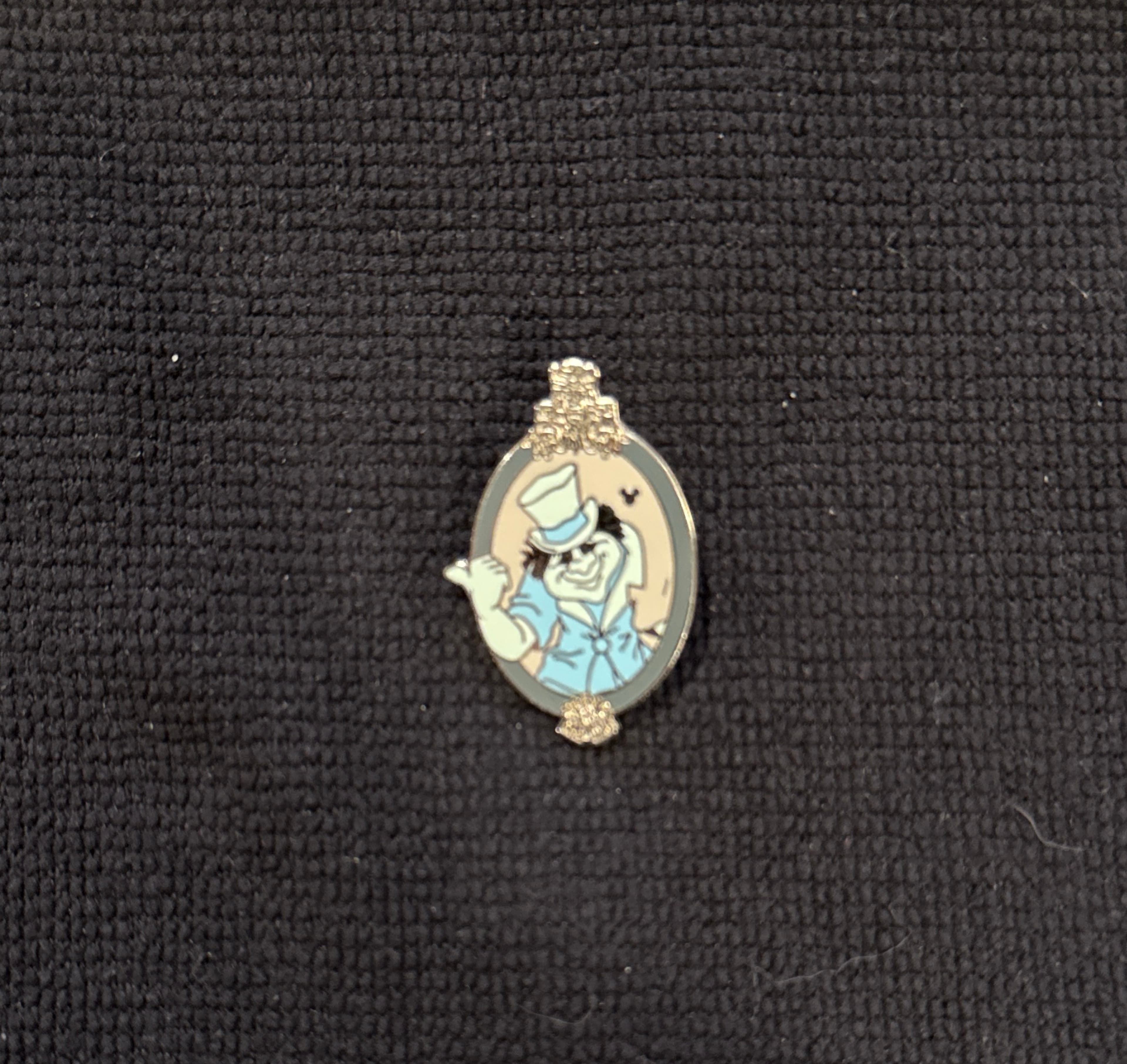 Hitchhiking Ghost Gus - 2007 Hidden Mickey - Haunted Mansion