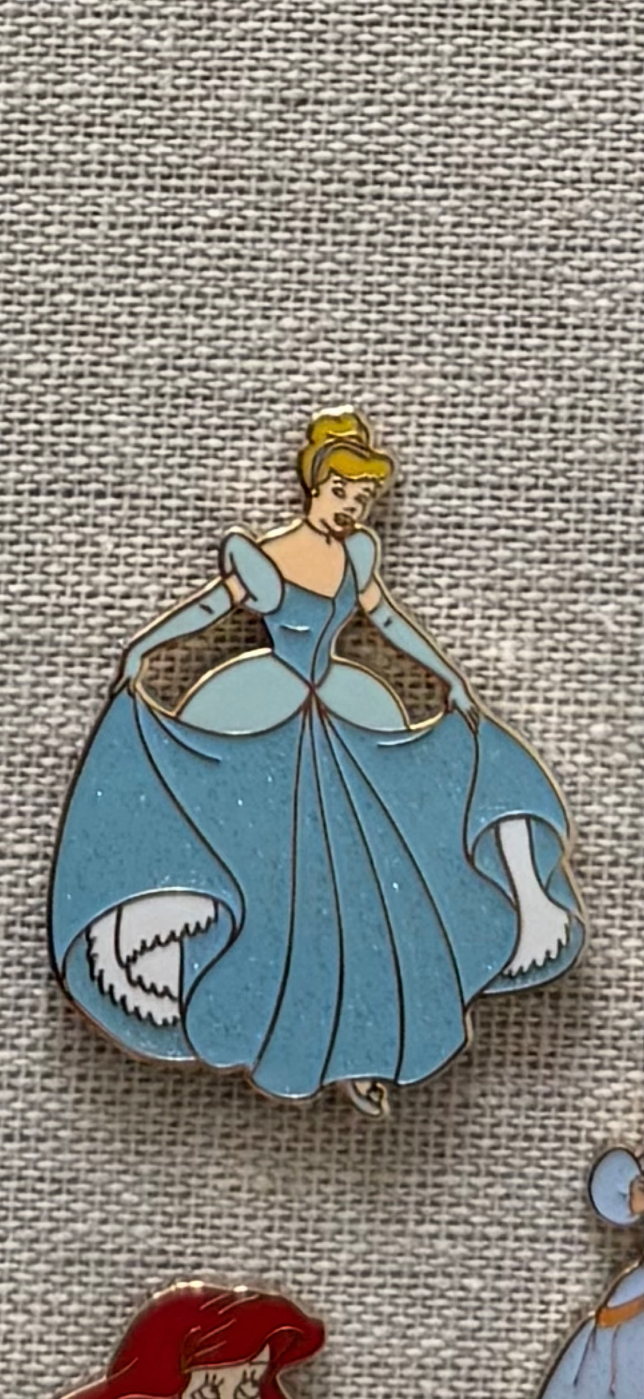 Cinderella Lifting Skirt - 2012 Glitter Dress Princess Poses front