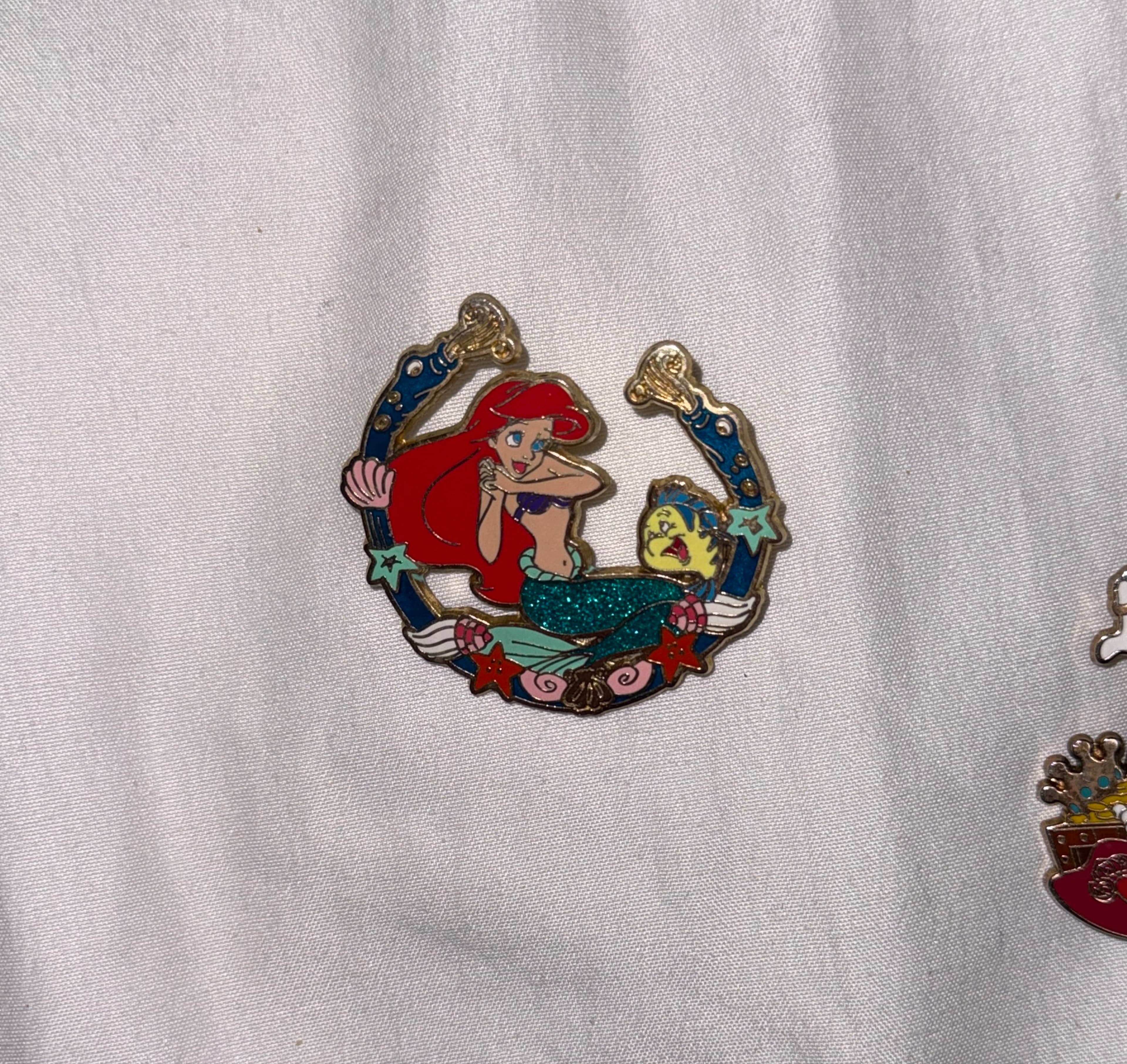 Ariel with vine and Flounder in Horseshoe frame - Princesses with Arched Border