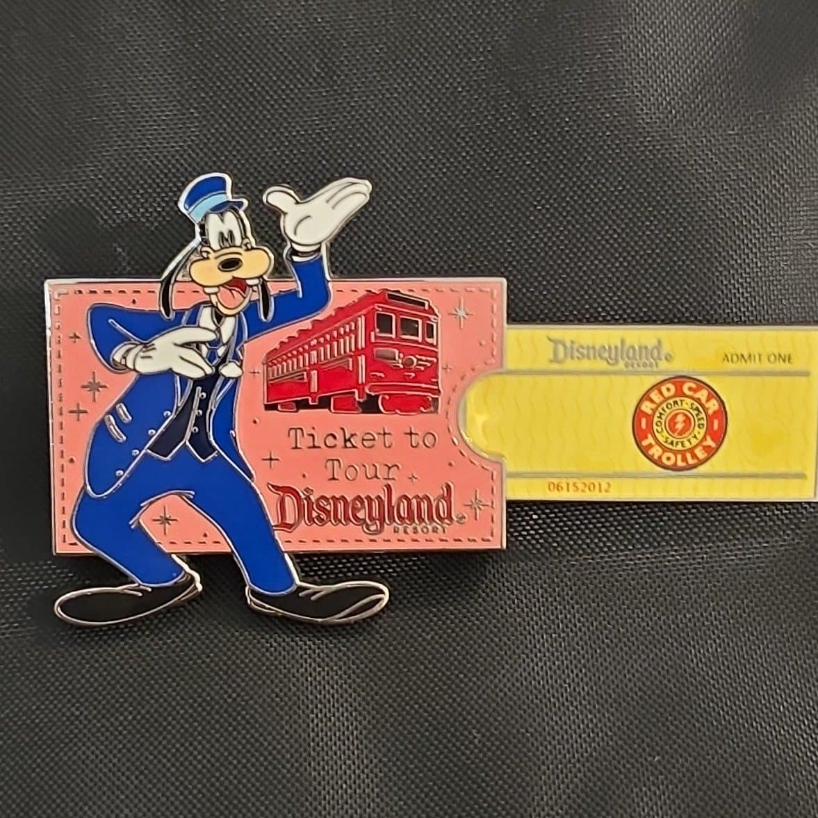Red Car Trolley - Goofy