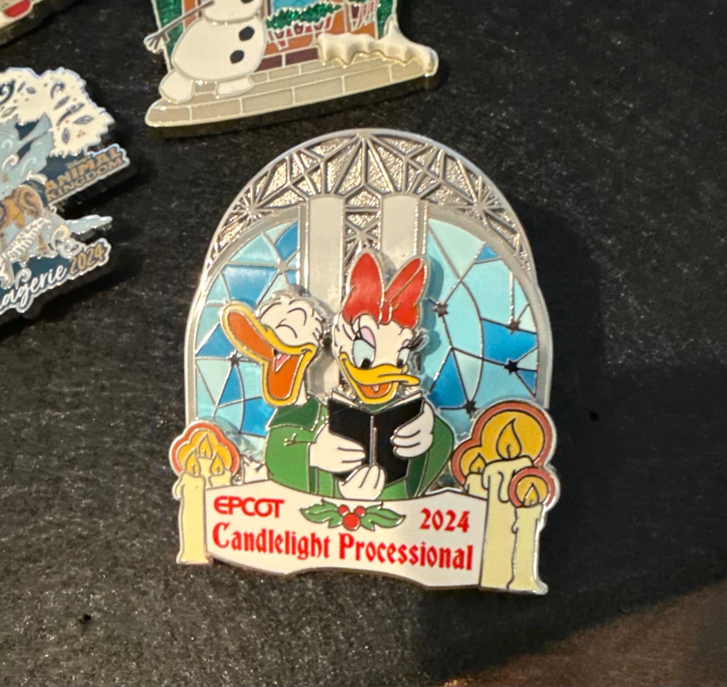 Donald and Daisy Duck - Caroling