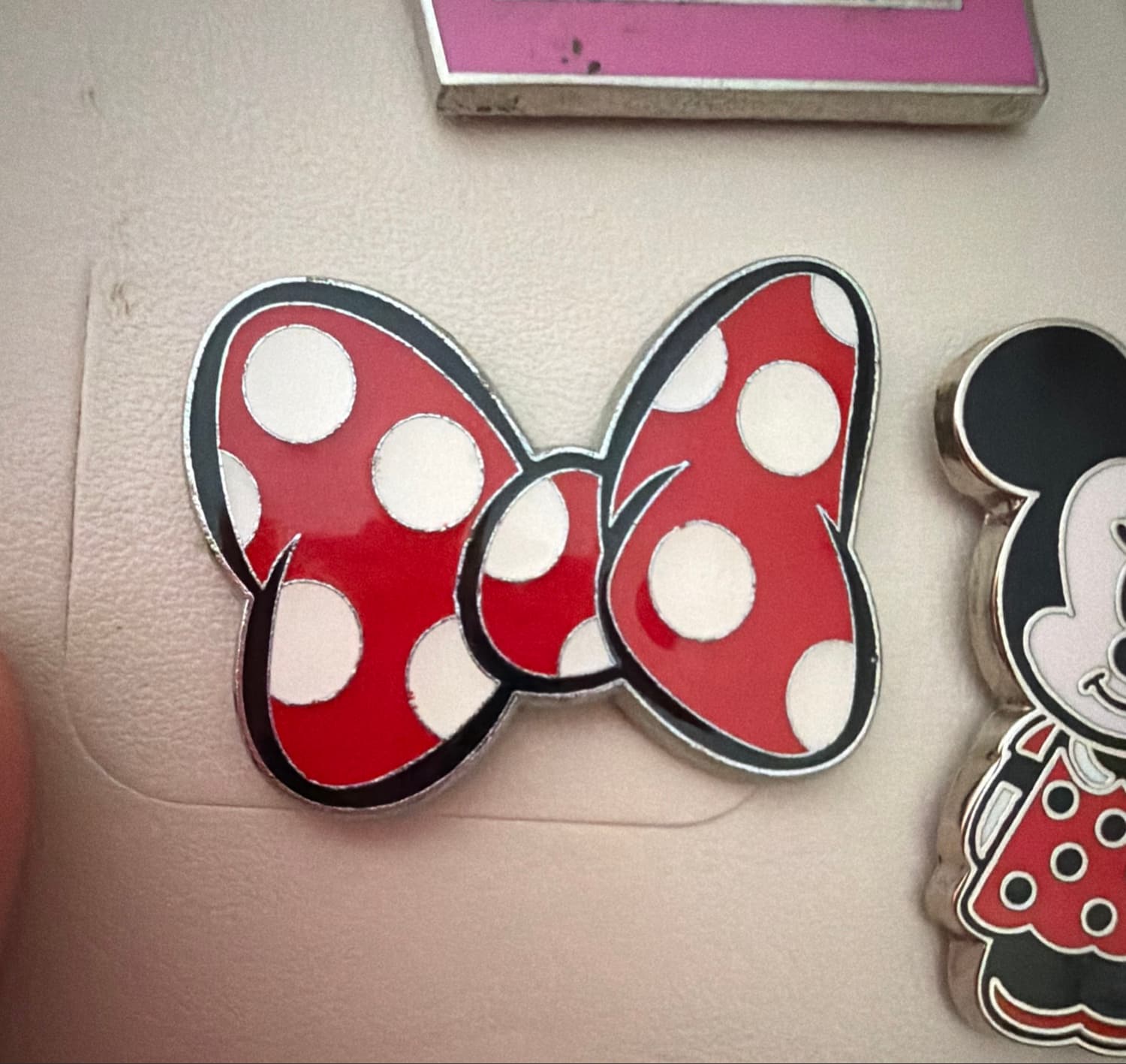 Minnie Mouse - Classic Red Polka Dot Bow