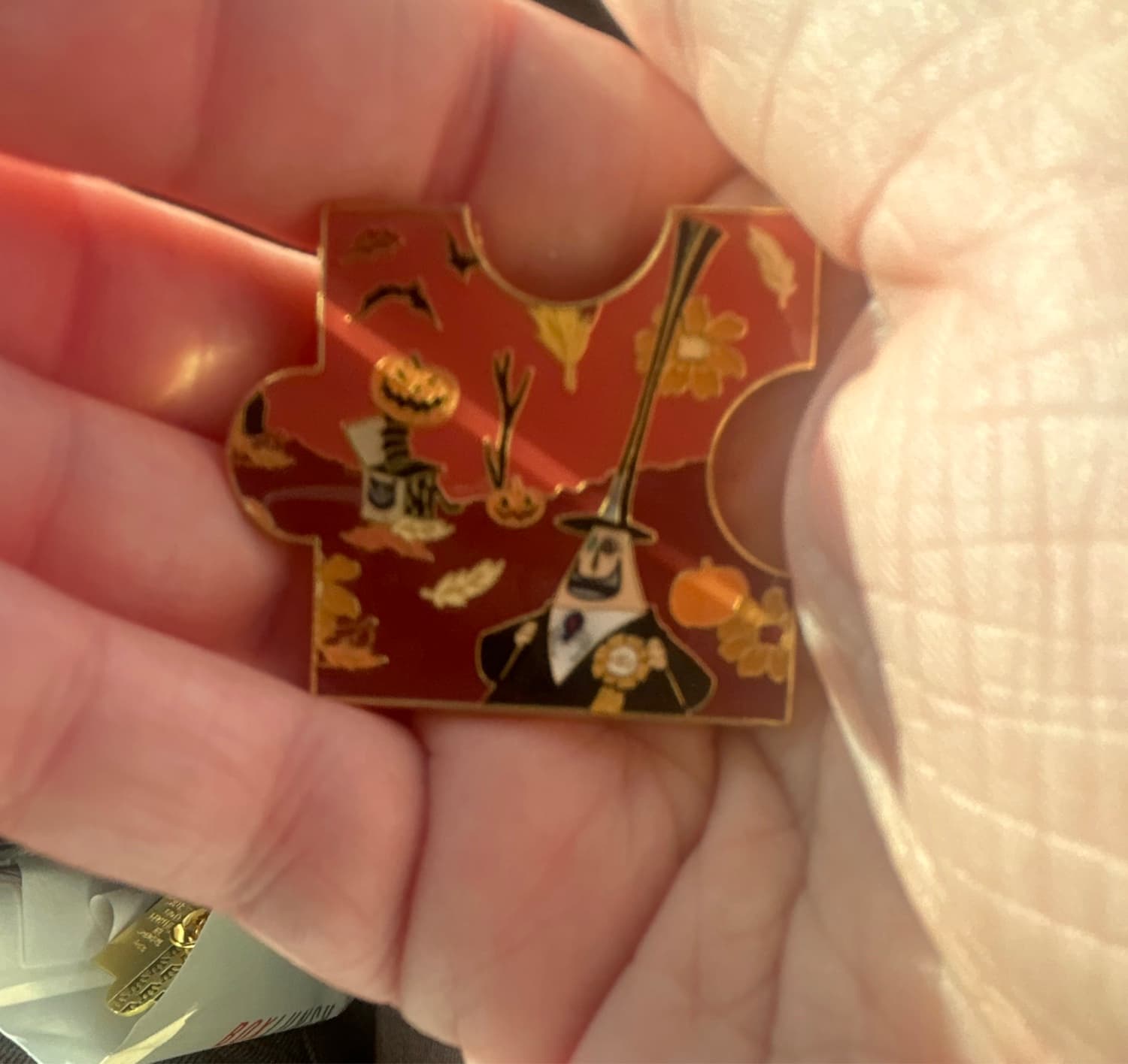 The Disney Loungefly Nightmare Before Christmas Fall Puzzle Mystery Pin - Mayor