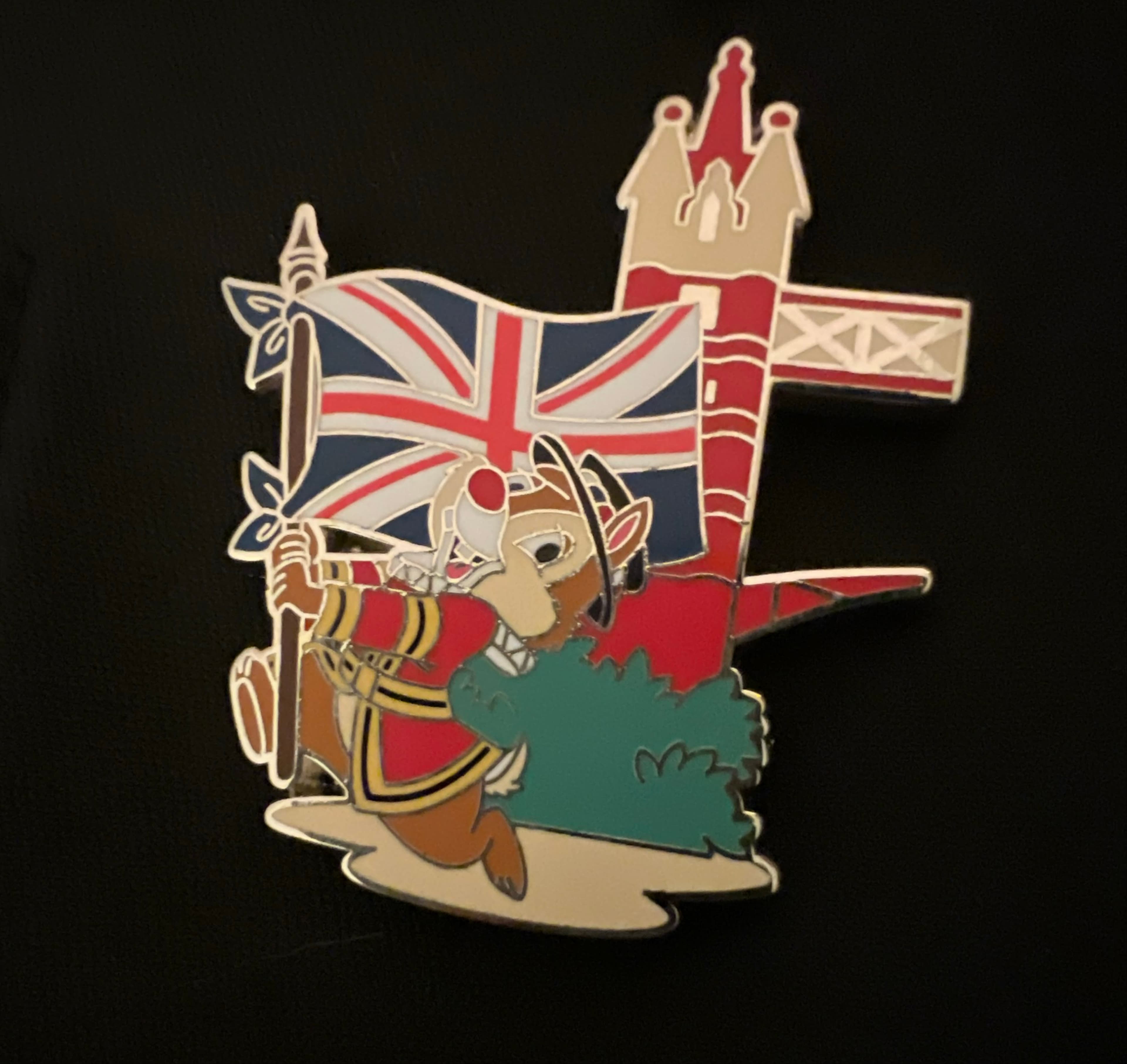 United Kingdom - Tower Bridge Chip & Dale