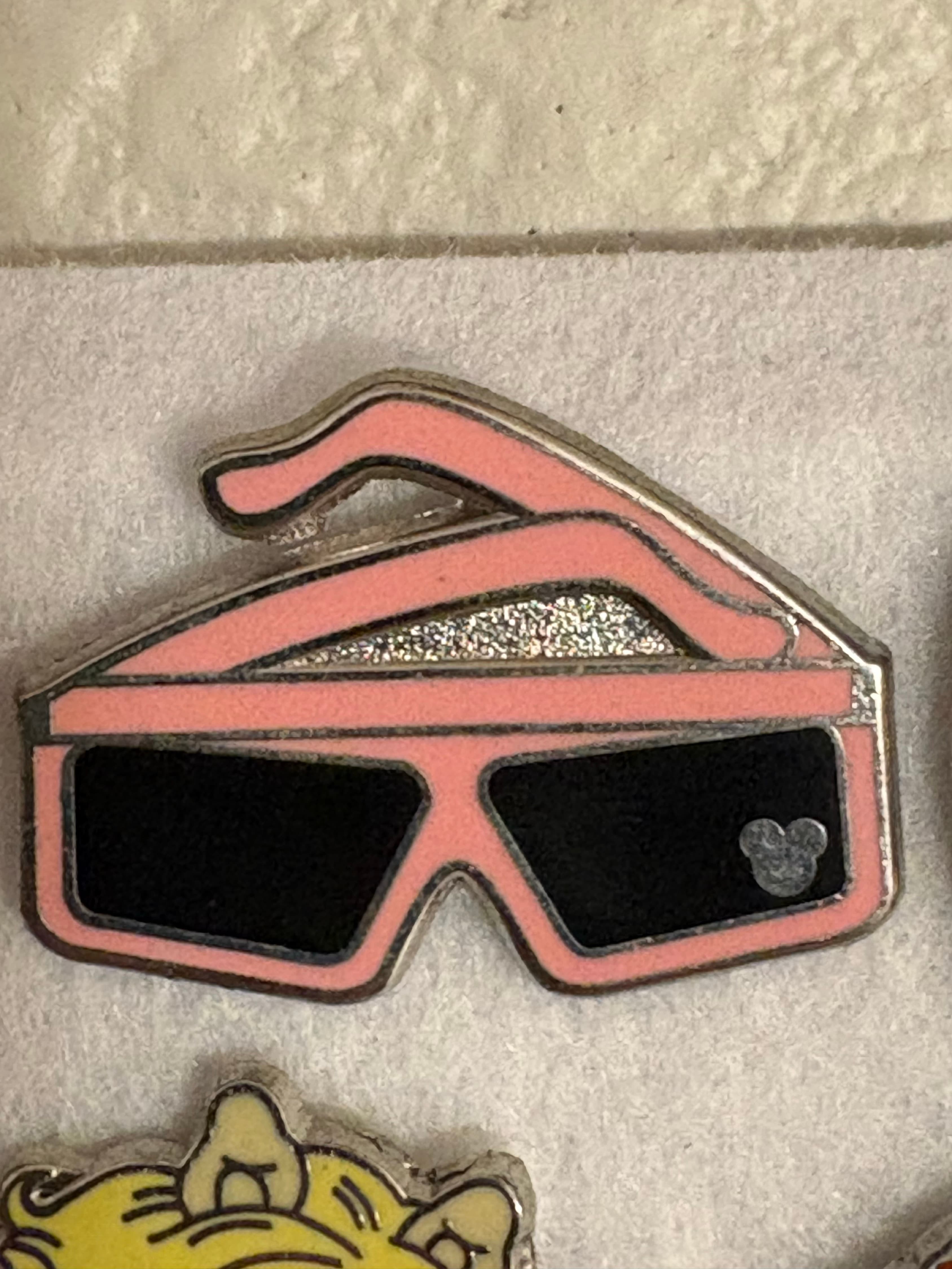 MuppetVision 3D Glasses - 2011 Hidden Mickey Retro Icons