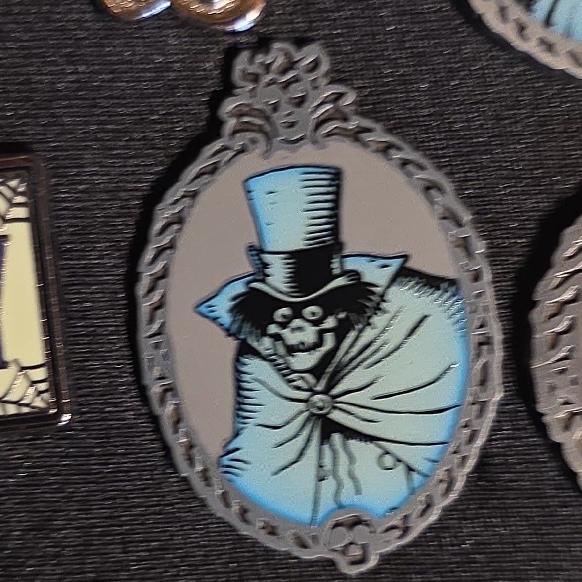 Haunted Mansion Glow in the Dark Mystery Collection - Top Hat Skeleton Ghost