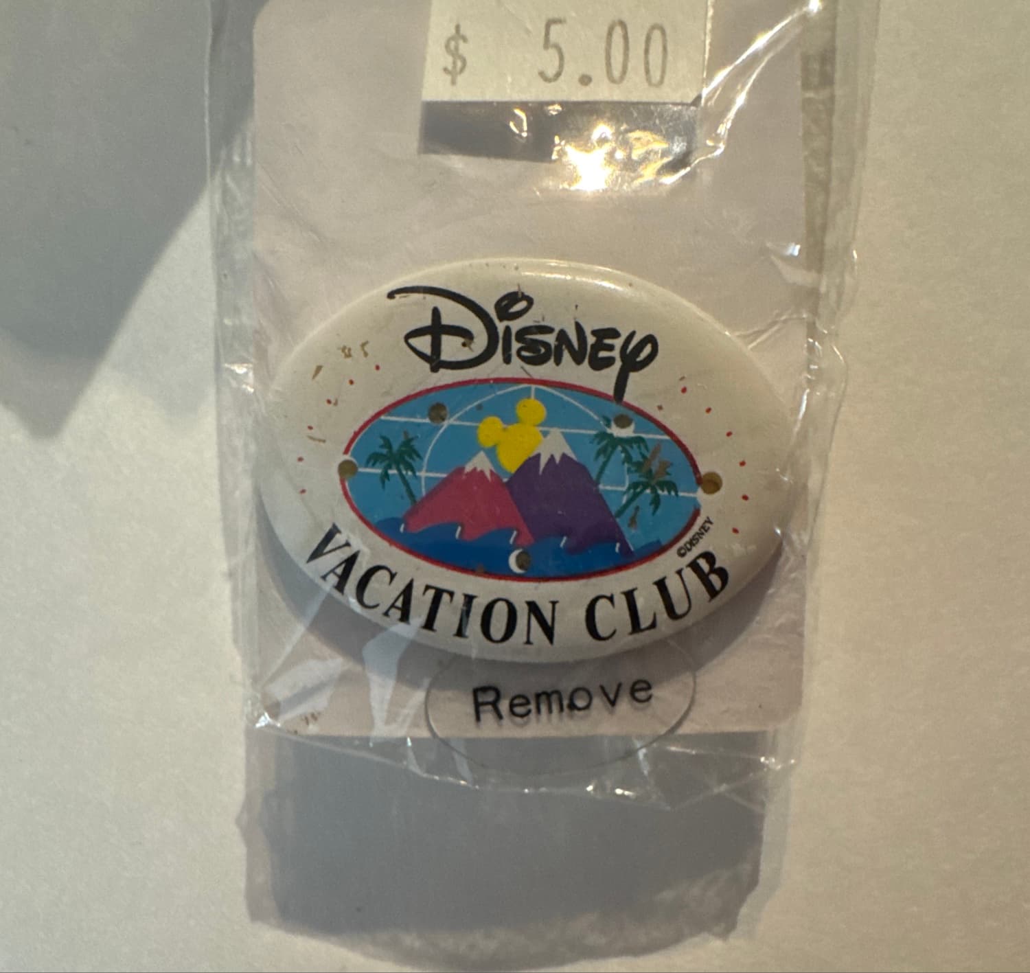 Disney Vacation Club Logo Flashing Magnetic Pin