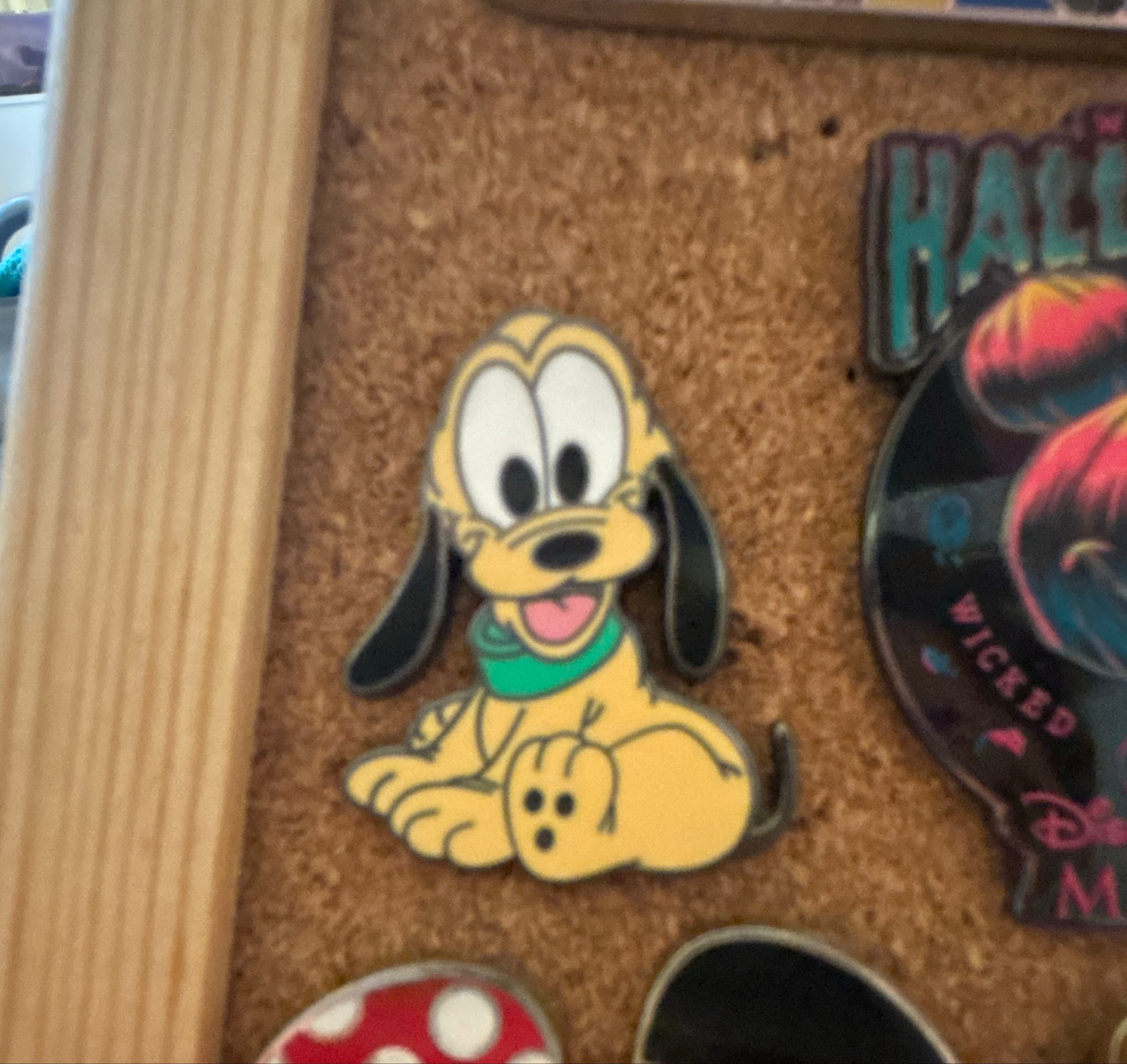 Pluto Sitting - Facing Right with Green Collar