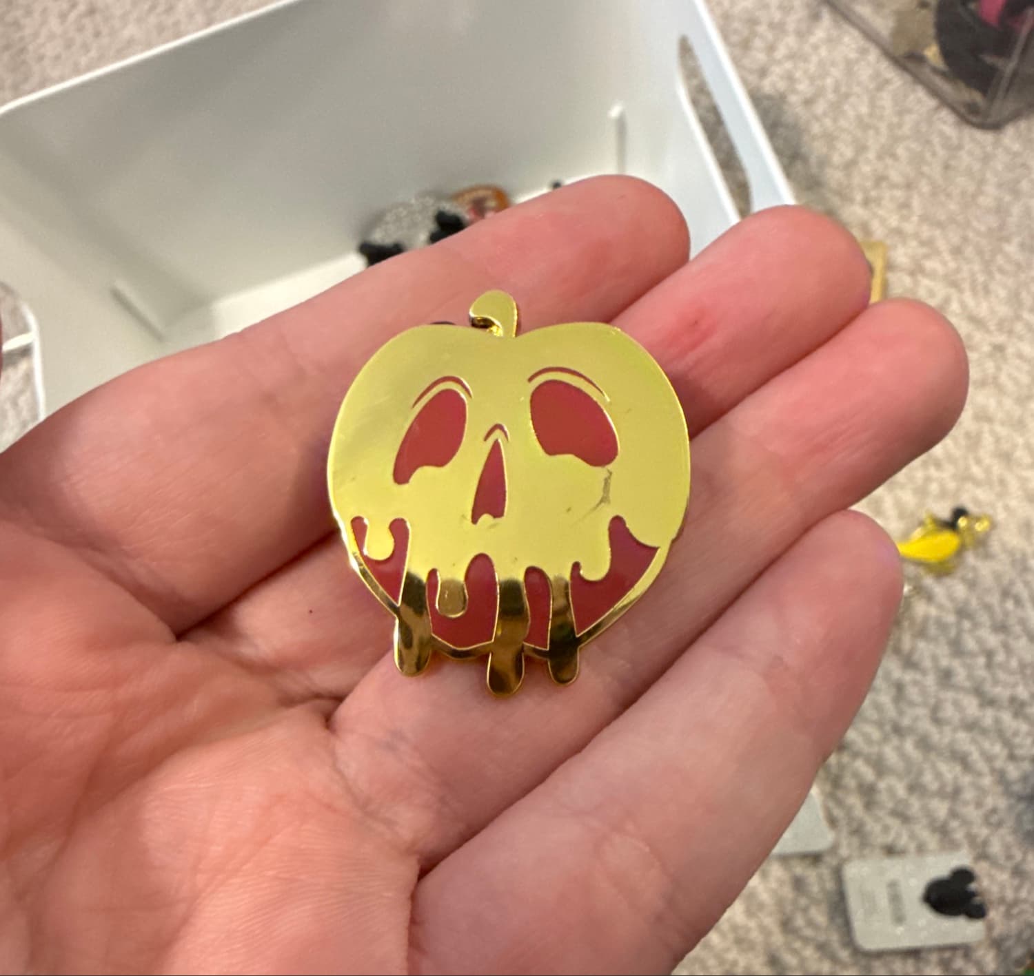 Evil Queen Poison Apple Gold and Red Pin - Snow White and the Seven Dwarfs