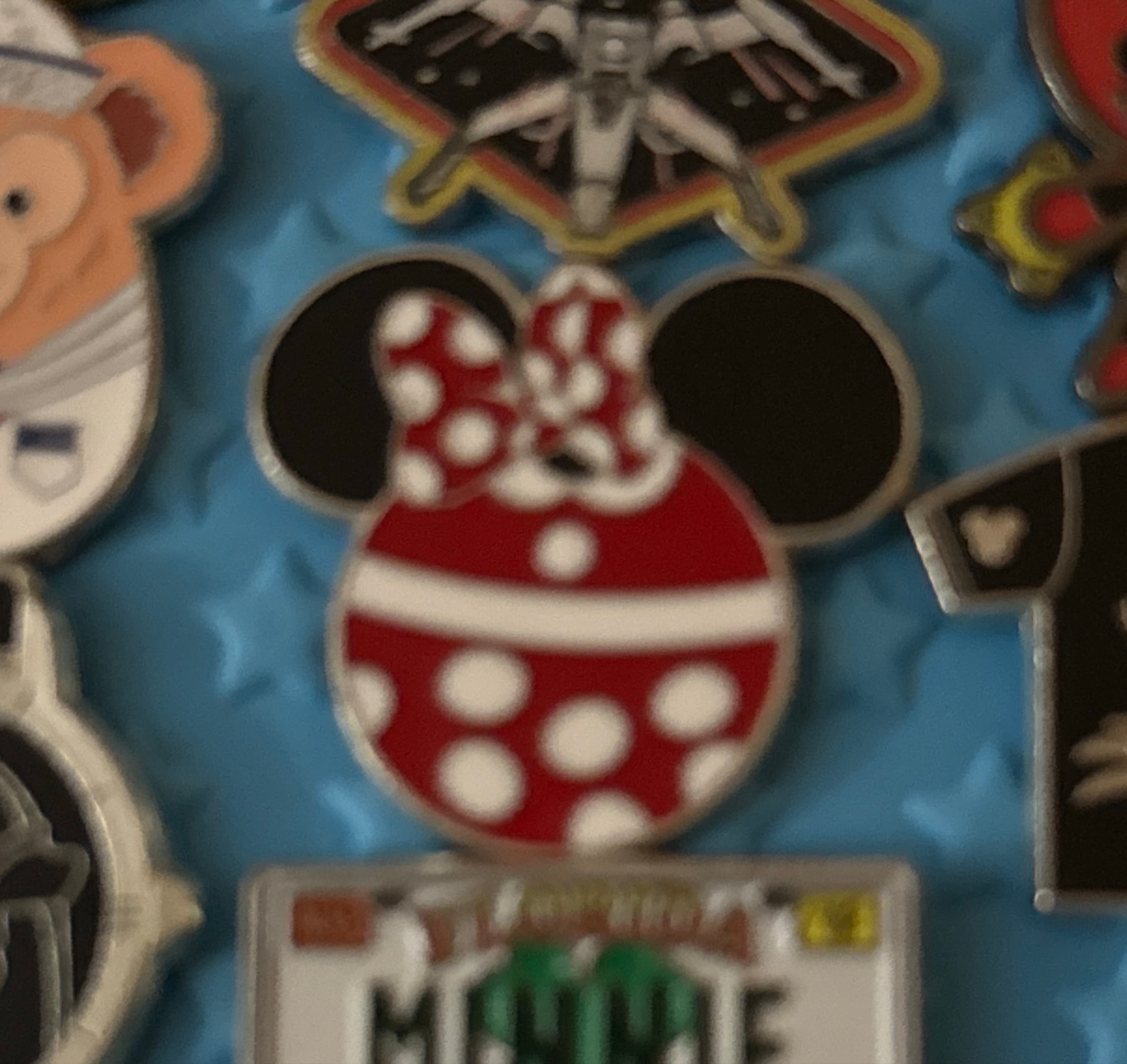 Minnie Mouse Mickey Head Shape Icon Pin