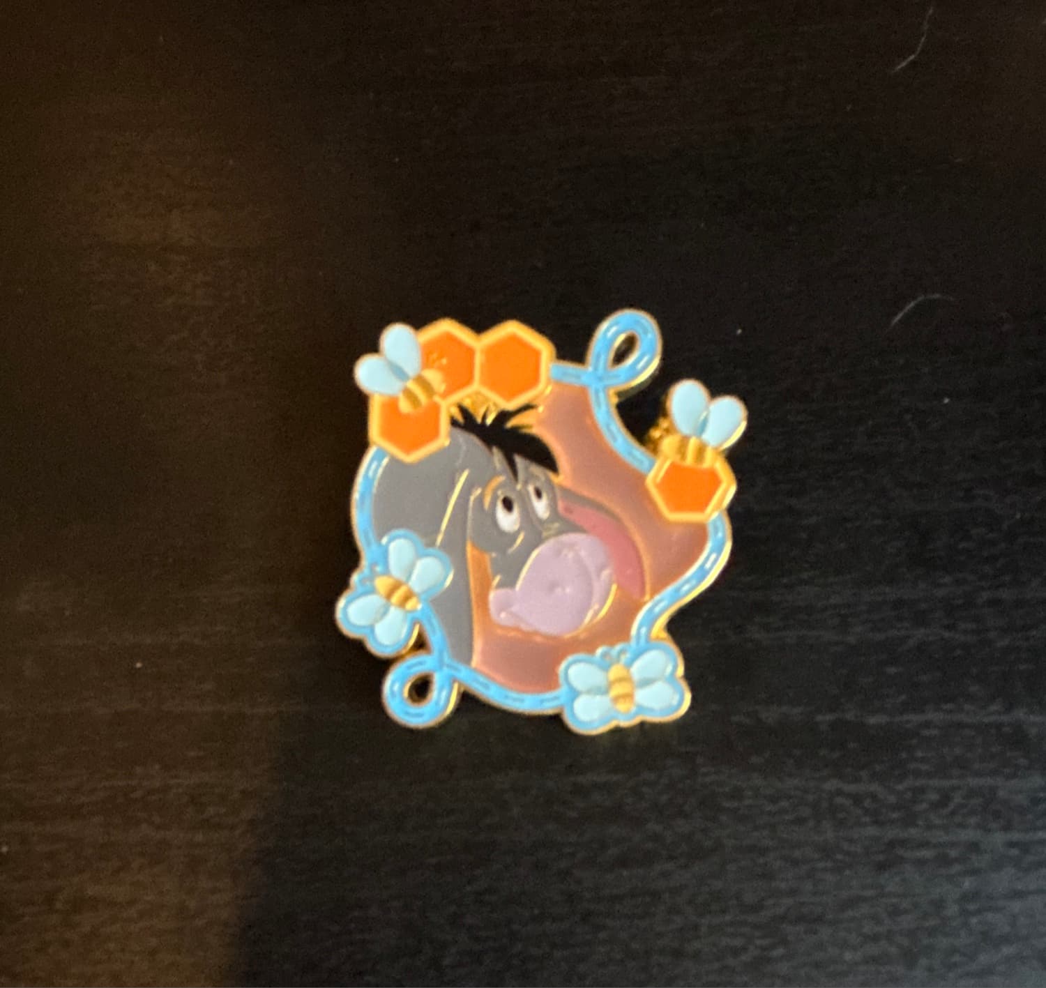 Loungefly - Winnie the Pooh Honeycomb Blind Box