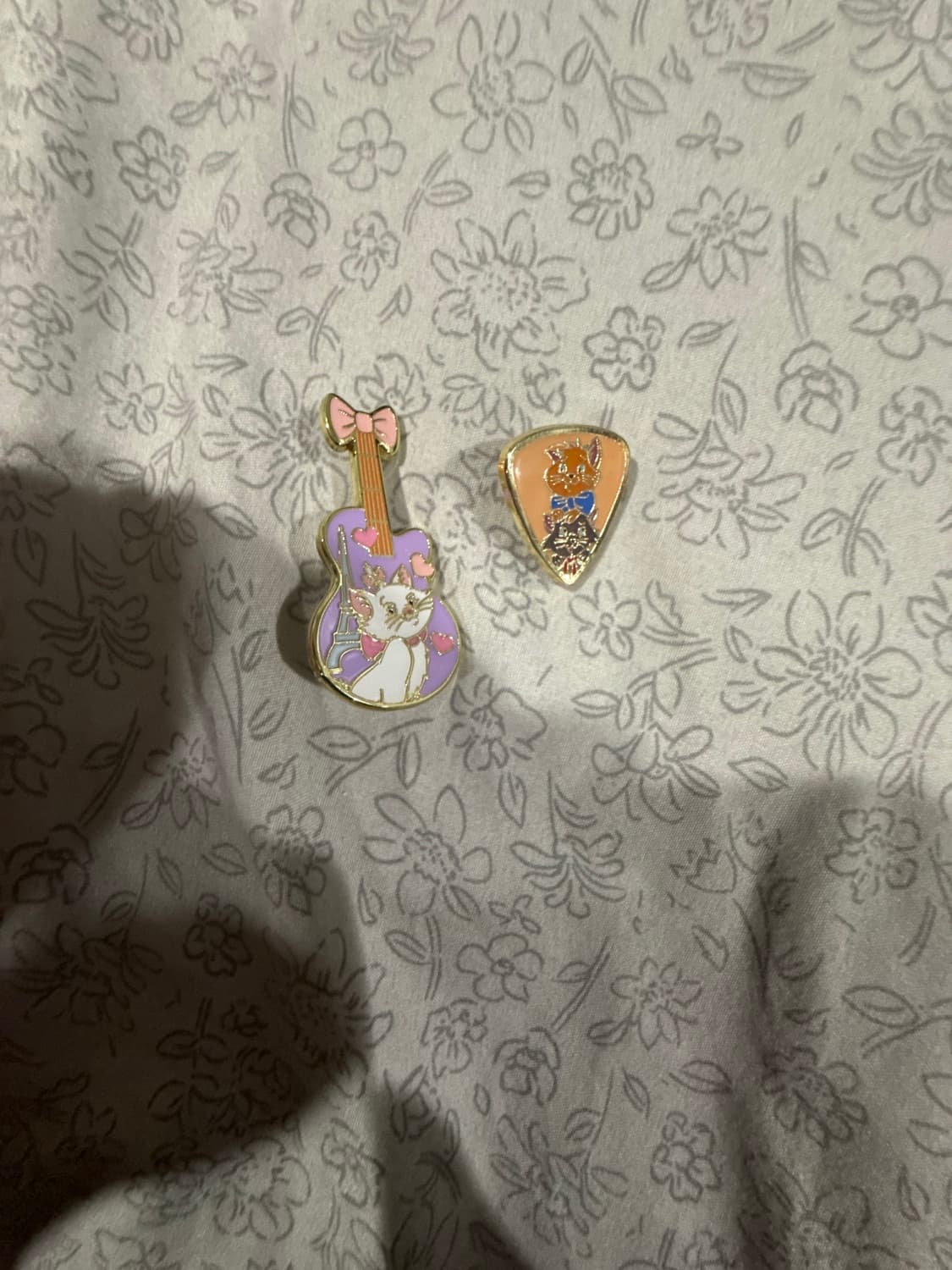 Disney Guitar & Pick Blind Box Pin Set - Marie Guitar Only