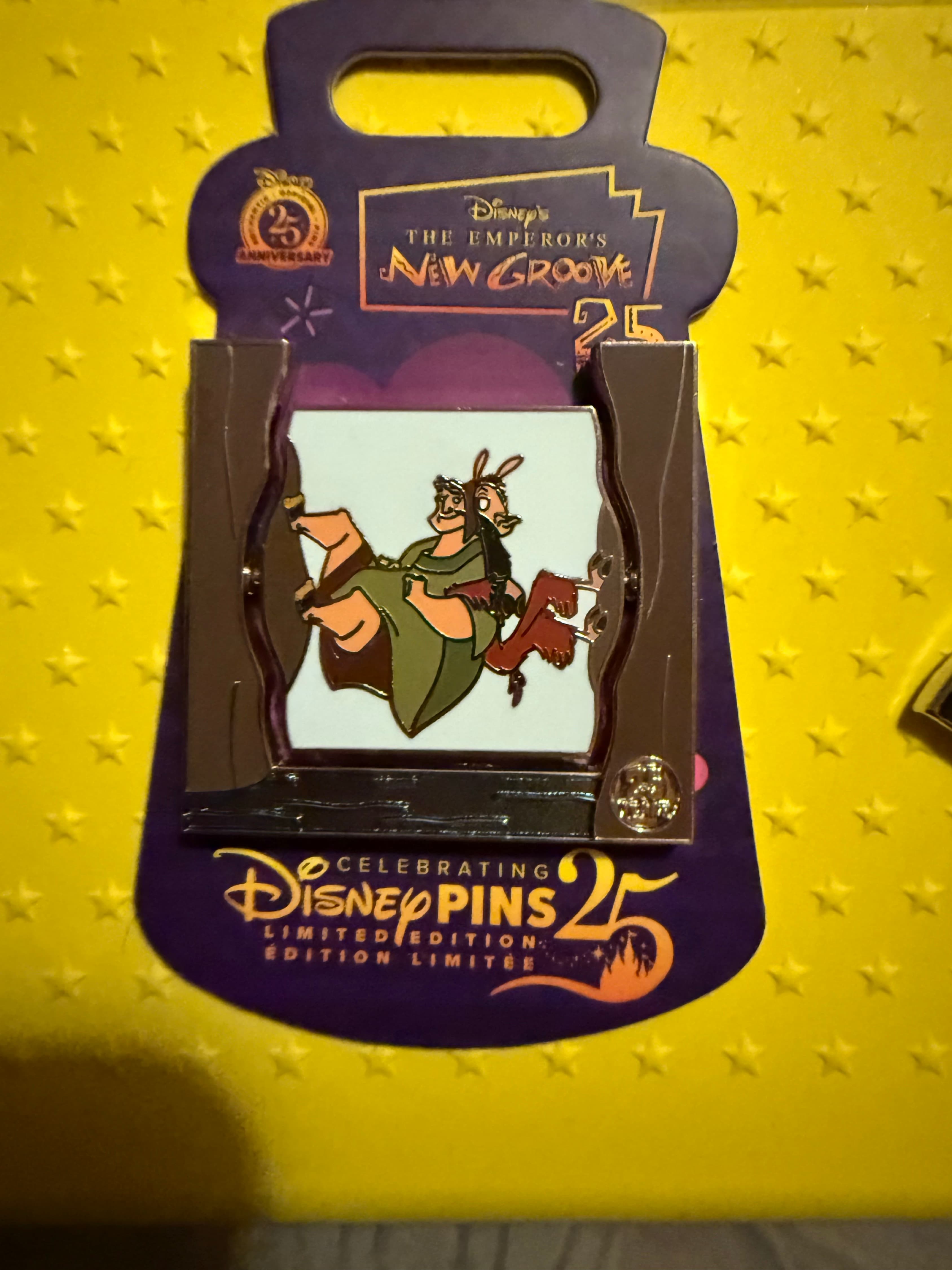 Kuzco and Pacha Spinner - The Emperor's New Groove 25th Anniversary