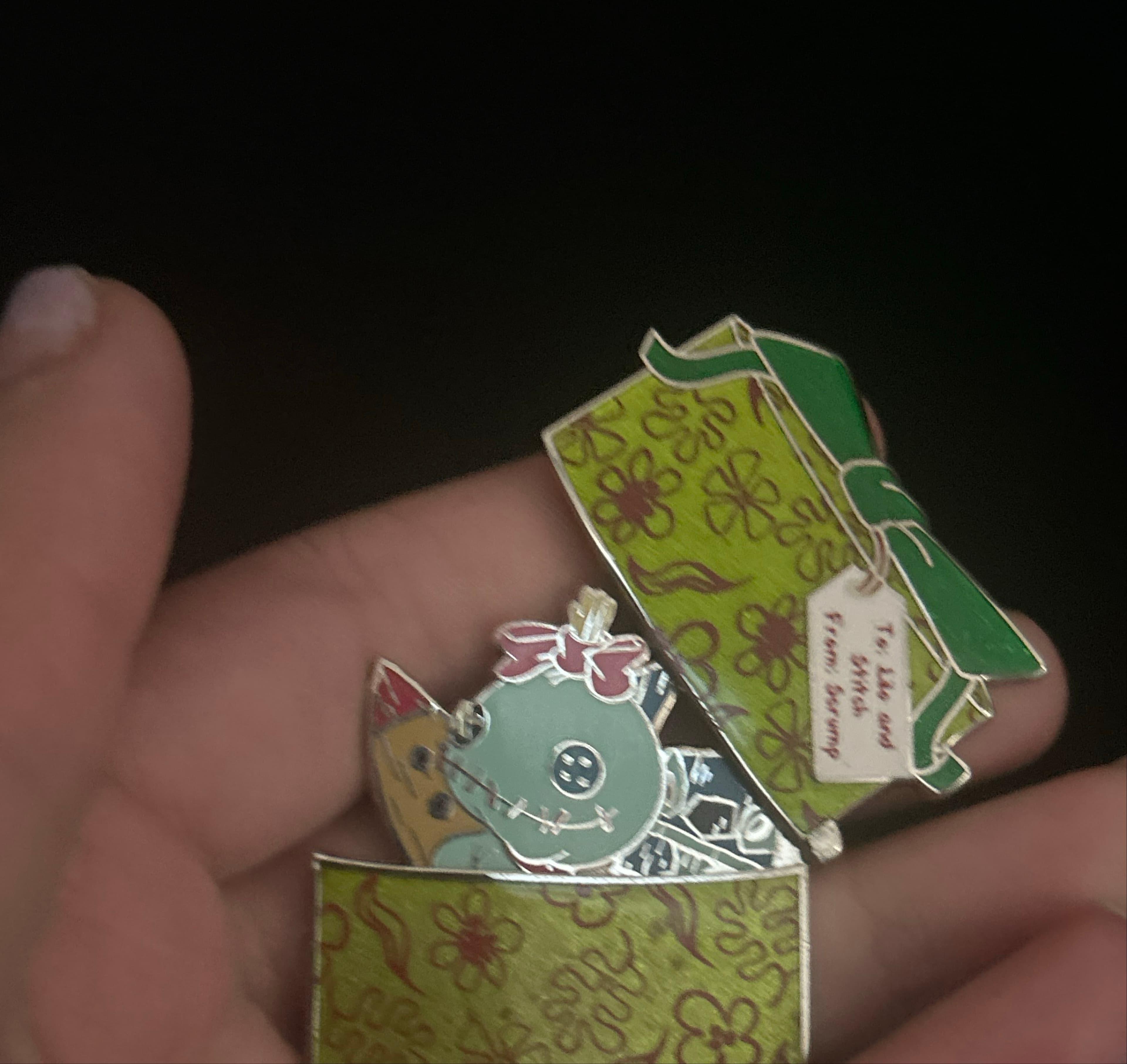 Happy Holidays Hinged Gift Box - Scrump - Lilo and Stitch