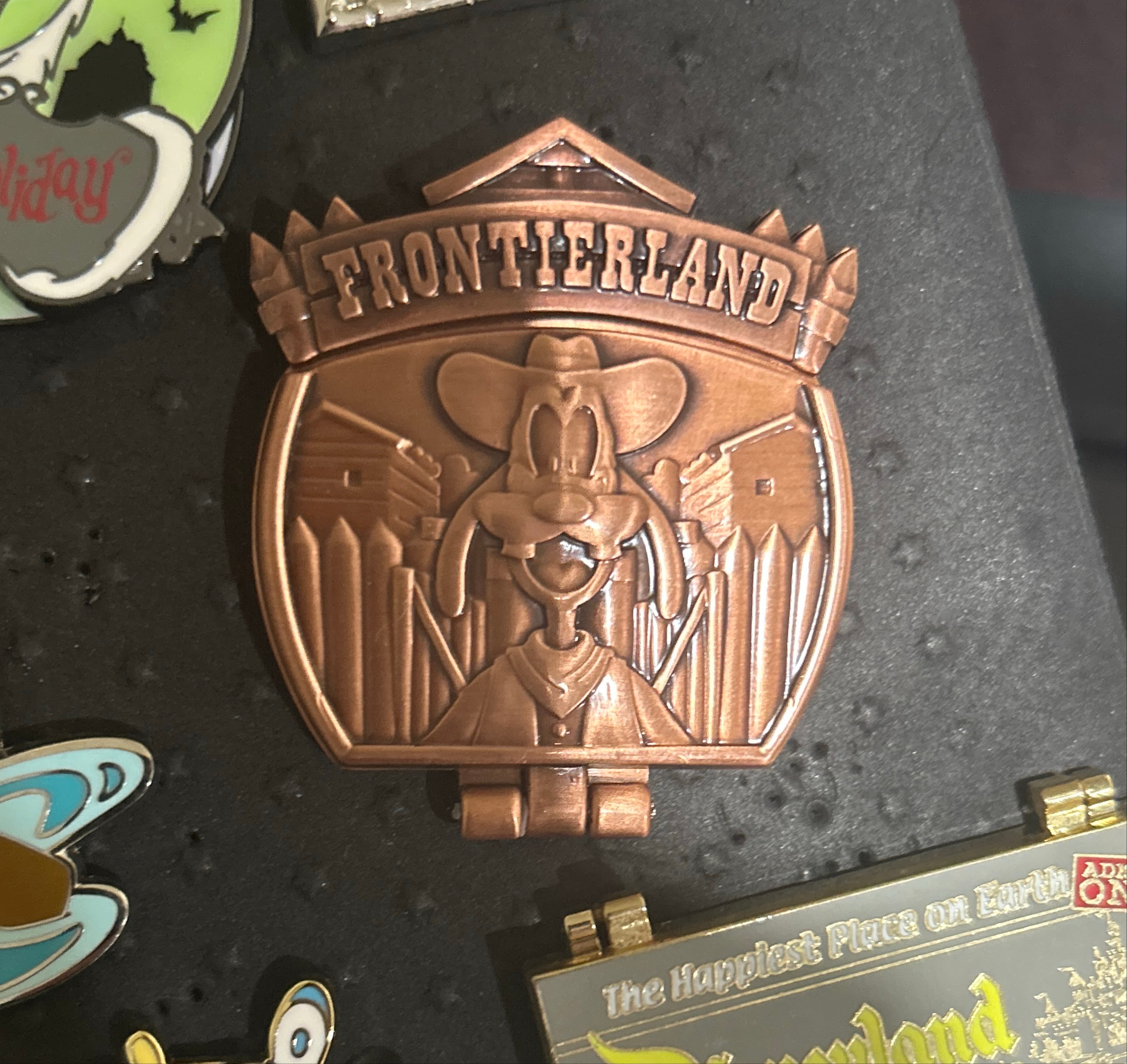 Frontierland Goofy - Pocket Parks Quarterly Series