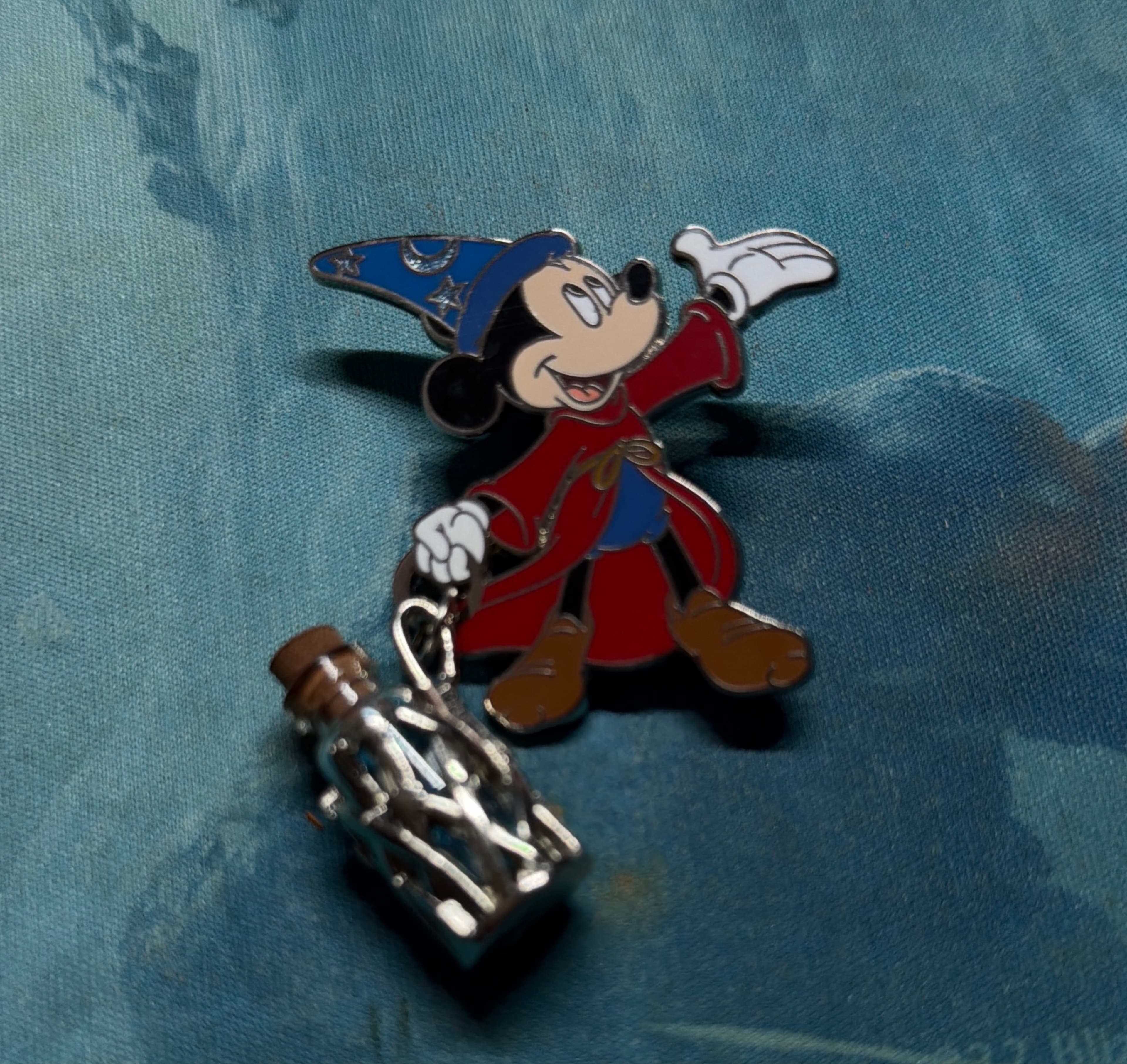 Sorcerer Mickey with Lantern Dangle - Fantasia