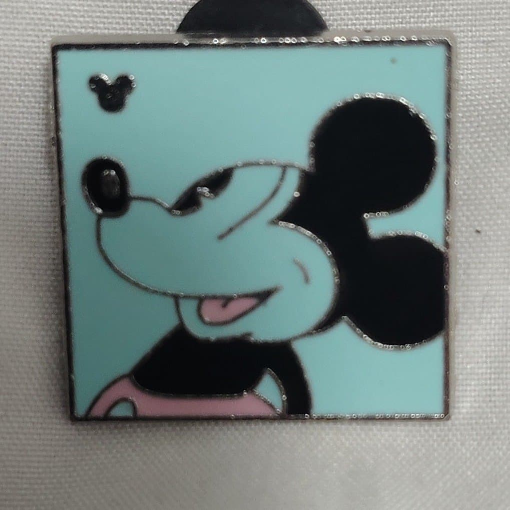 Mickey Mouse - Colorful Mickey Heads (Blue)