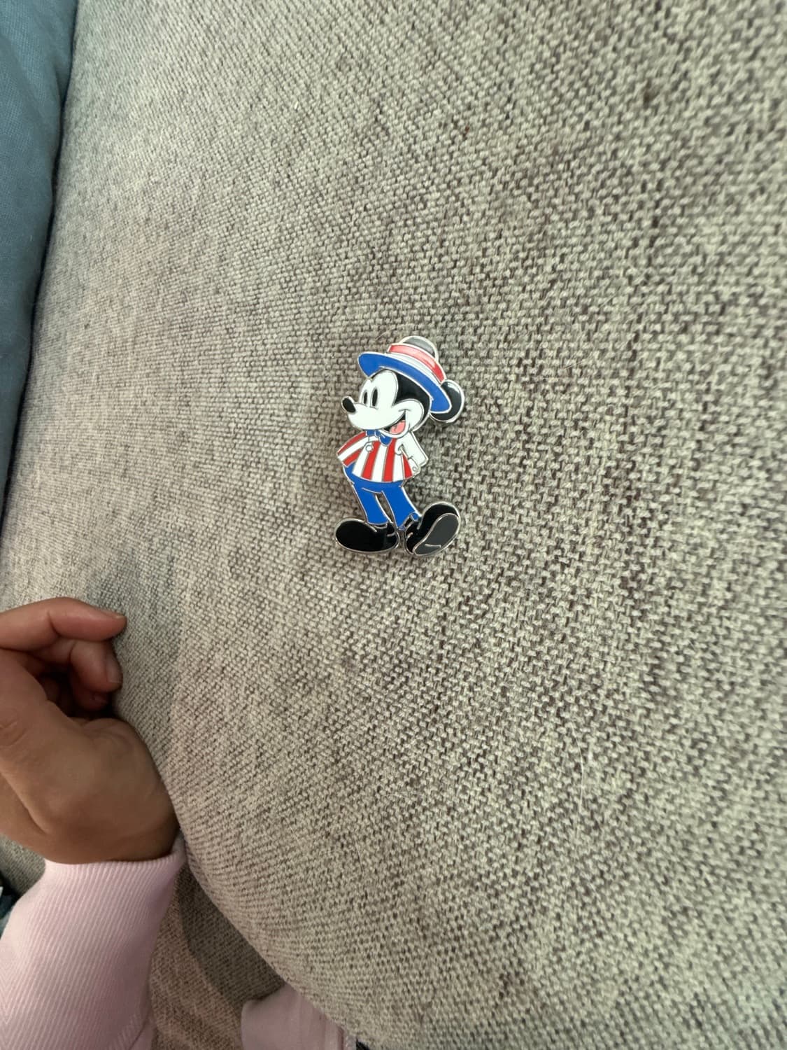 Mickey Mouse American Adventure Pavilion Epcot World Showcase Pin