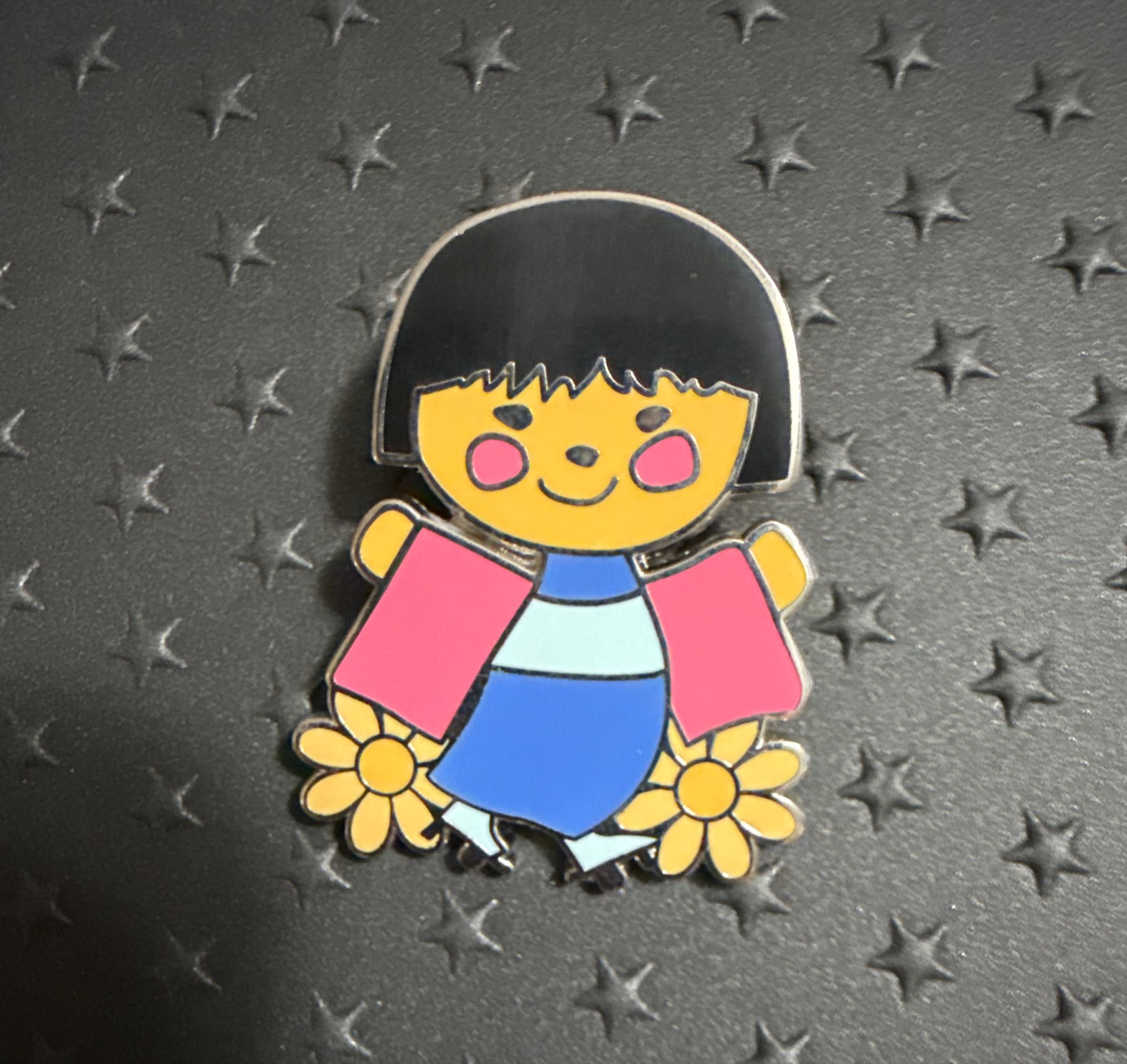 It's a Small World Girl Doll with Yellow Flowers