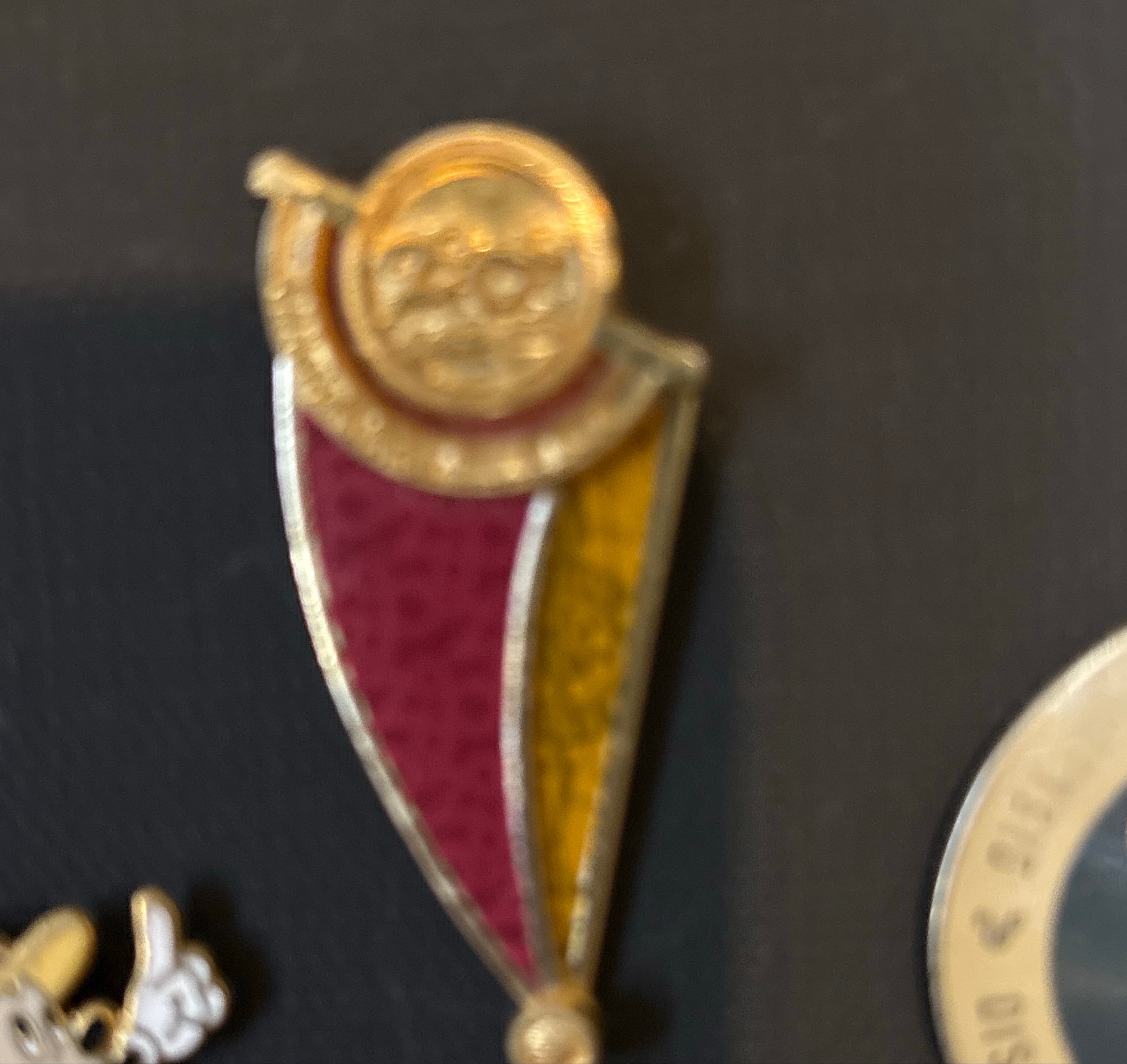 2001 Cast Lanyard Collection Banner Pin