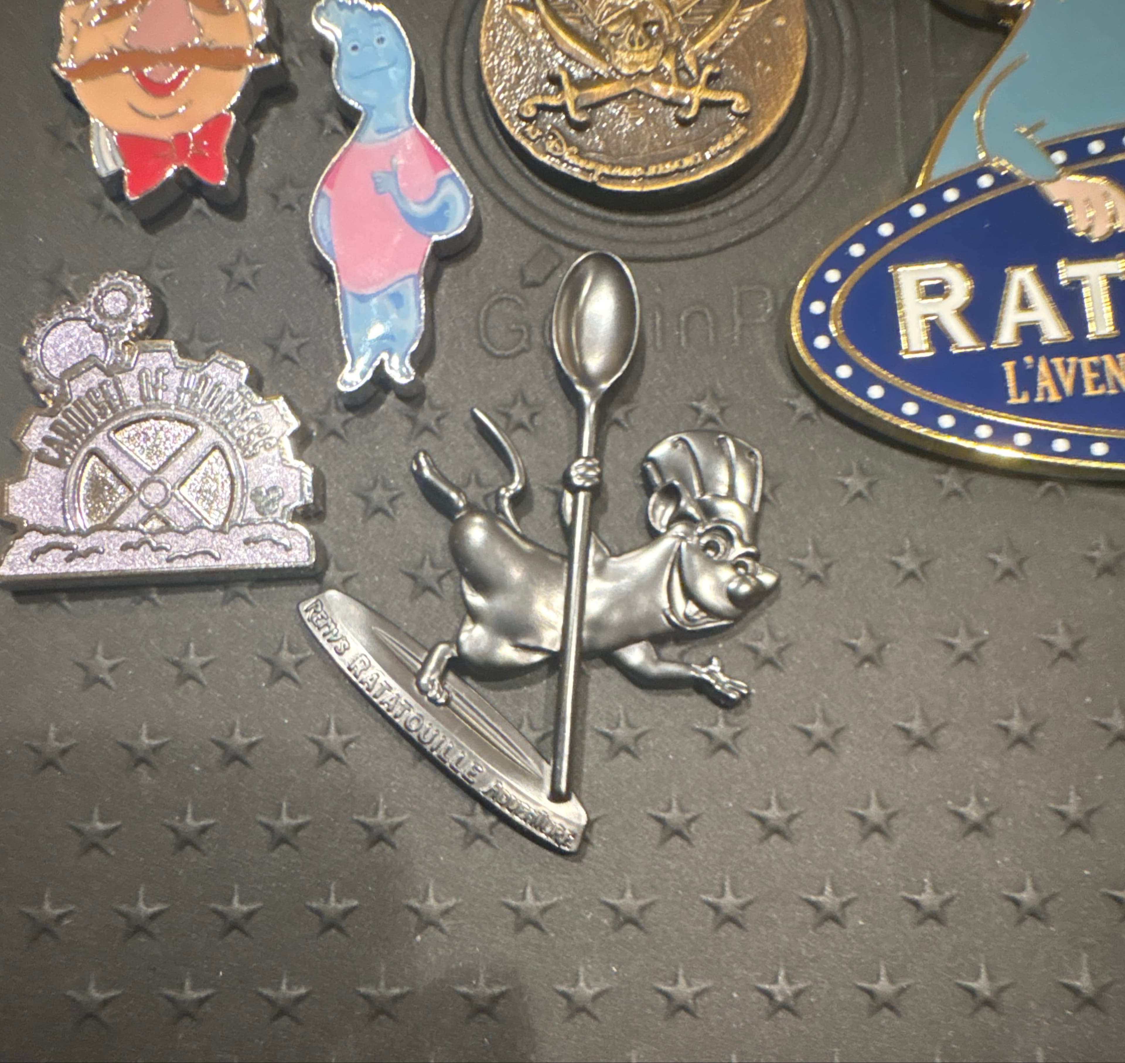 Remy Statue Pin - Remy's Ratatouille Adventure