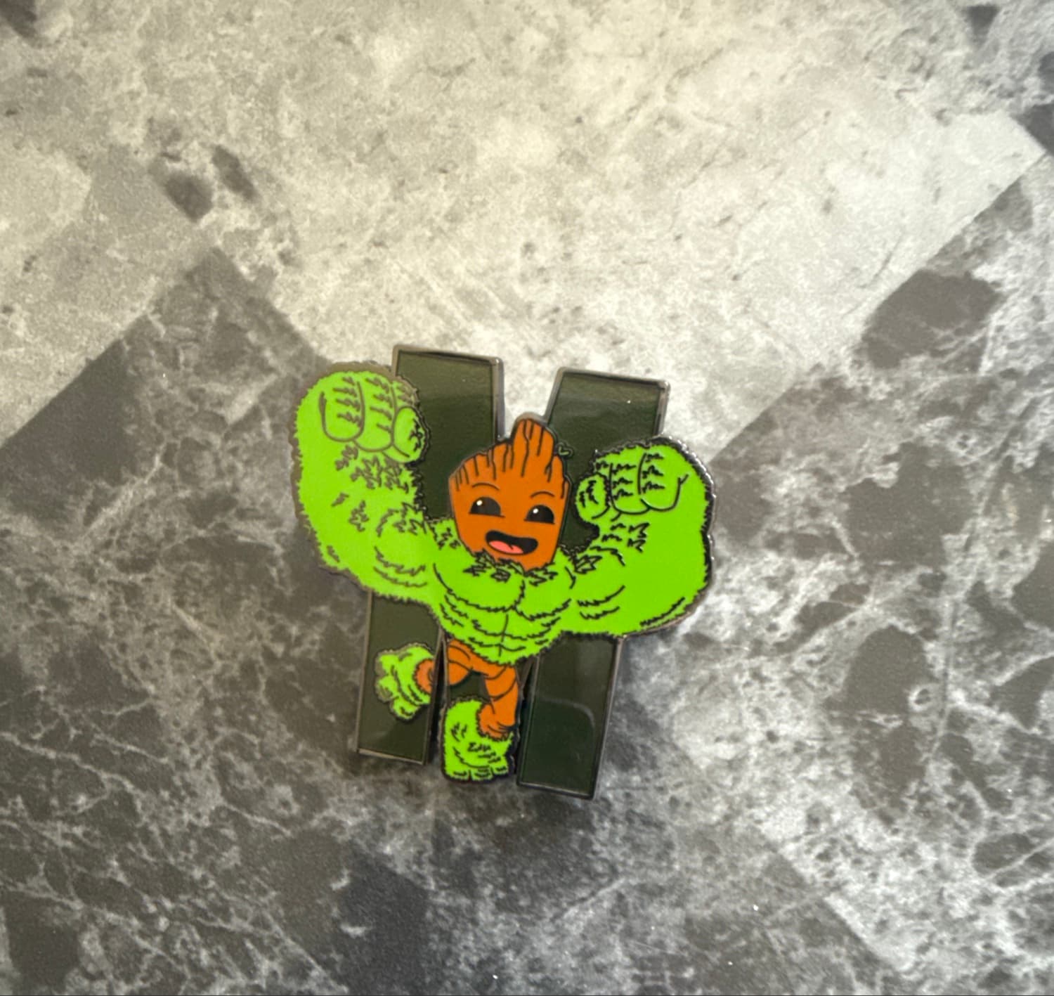 Groot as Hulk - M