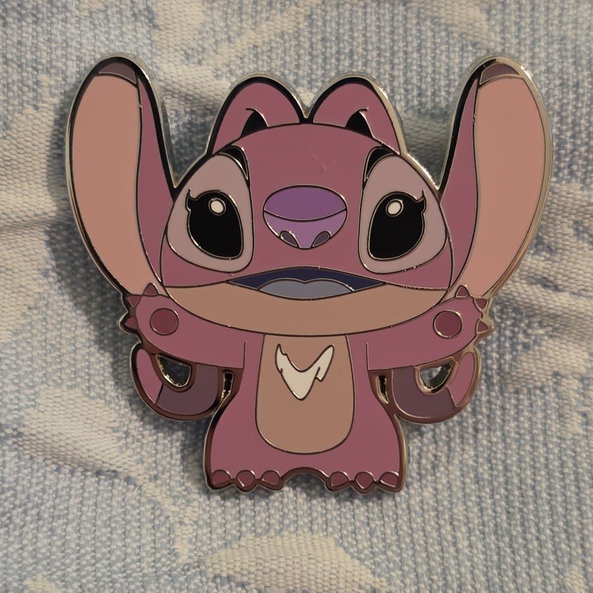 Hot Topic - Disney Stitch Cousins Blind Box