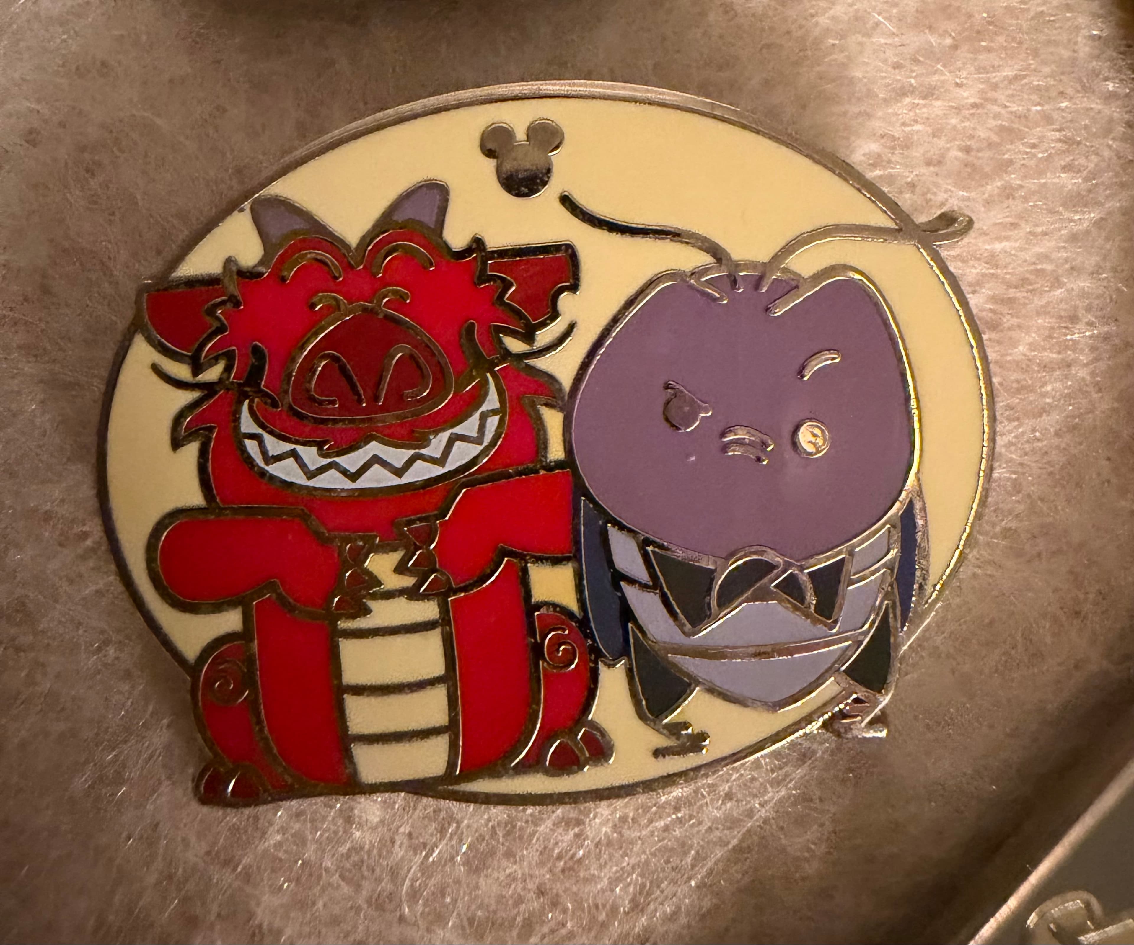 Mushu and Cri-Kee - Disney Duos - WDW Hidden Mickey 2019: Wave A