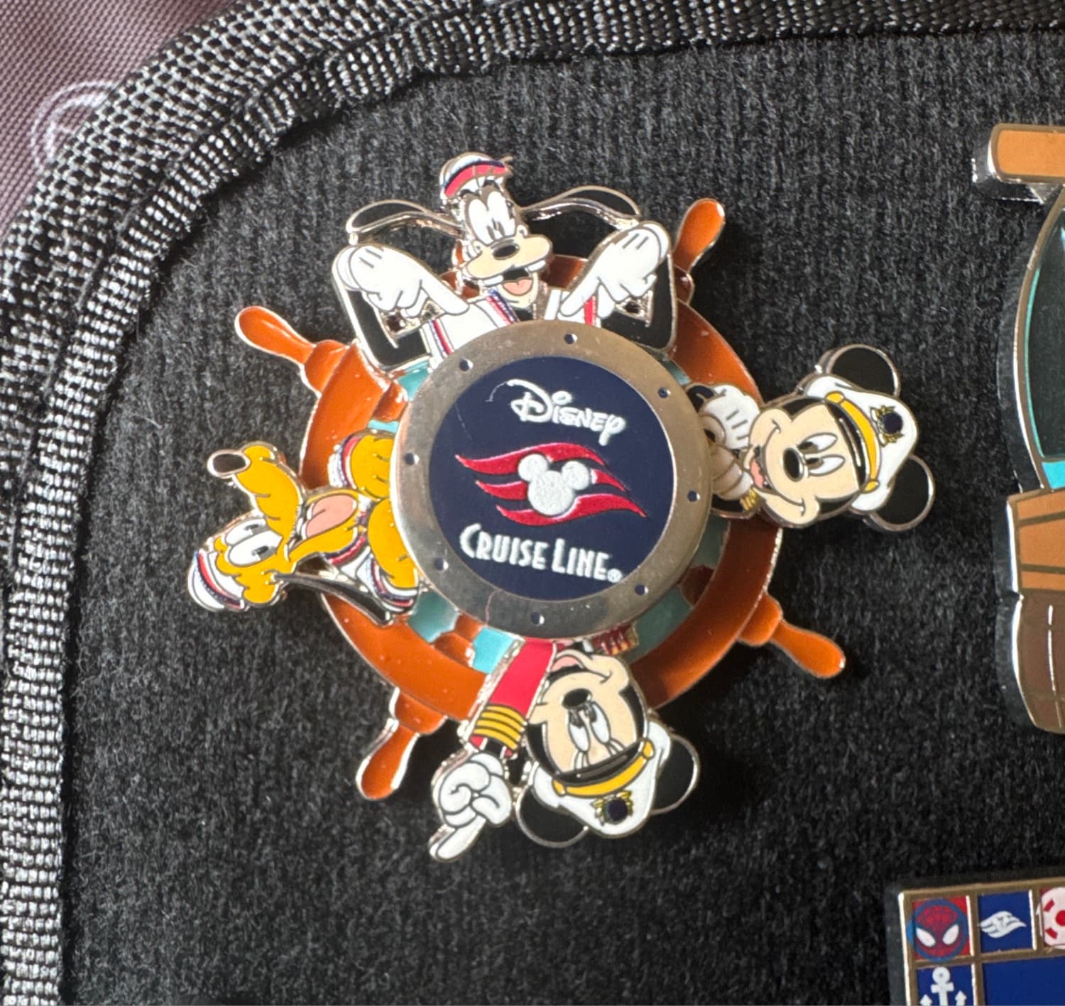 Mickey, Minnie, Goofy, Pluto Spinner - Disney Cruise Line