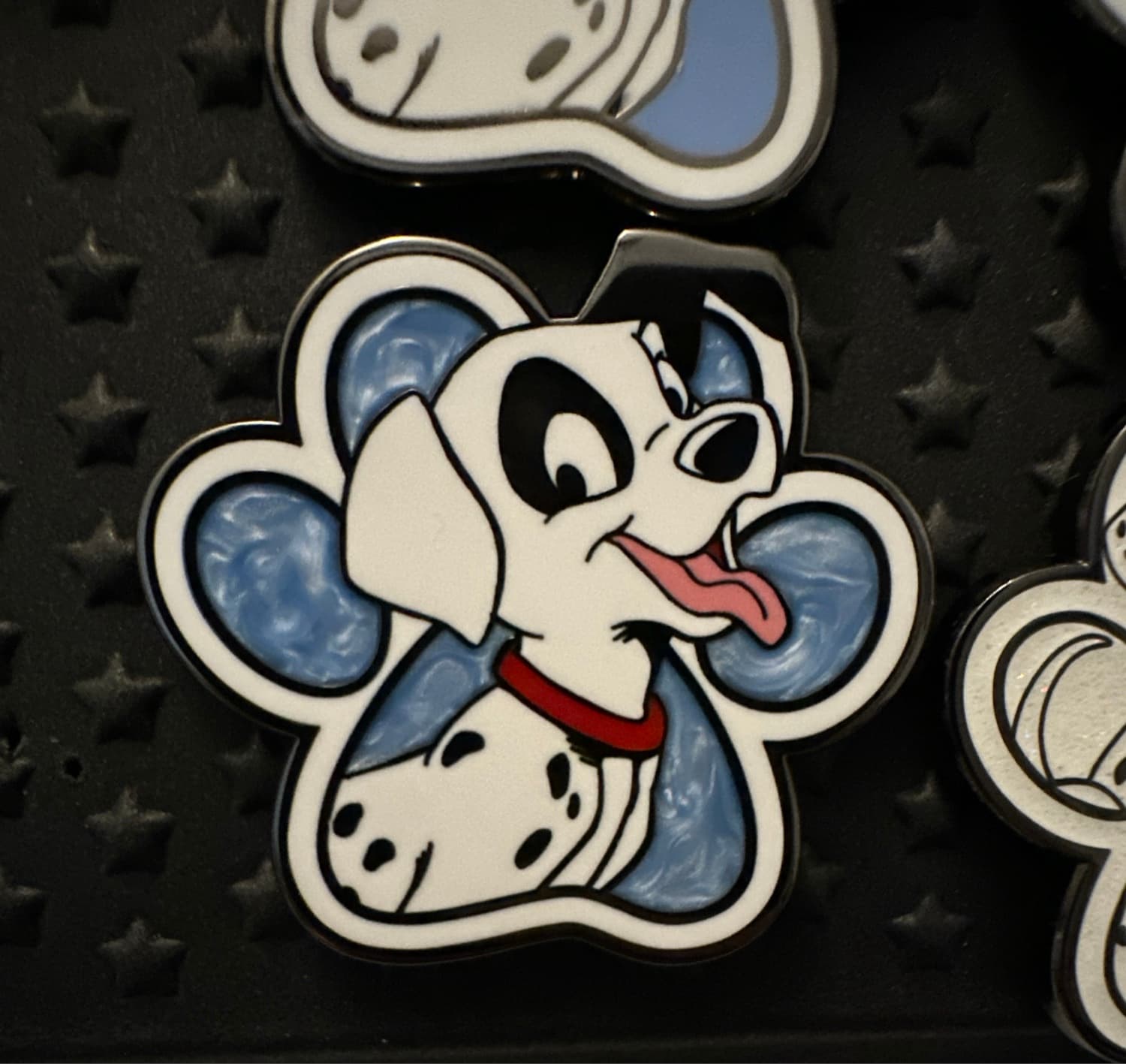 FiGPiN 101 Dalmatians Mystery Minis