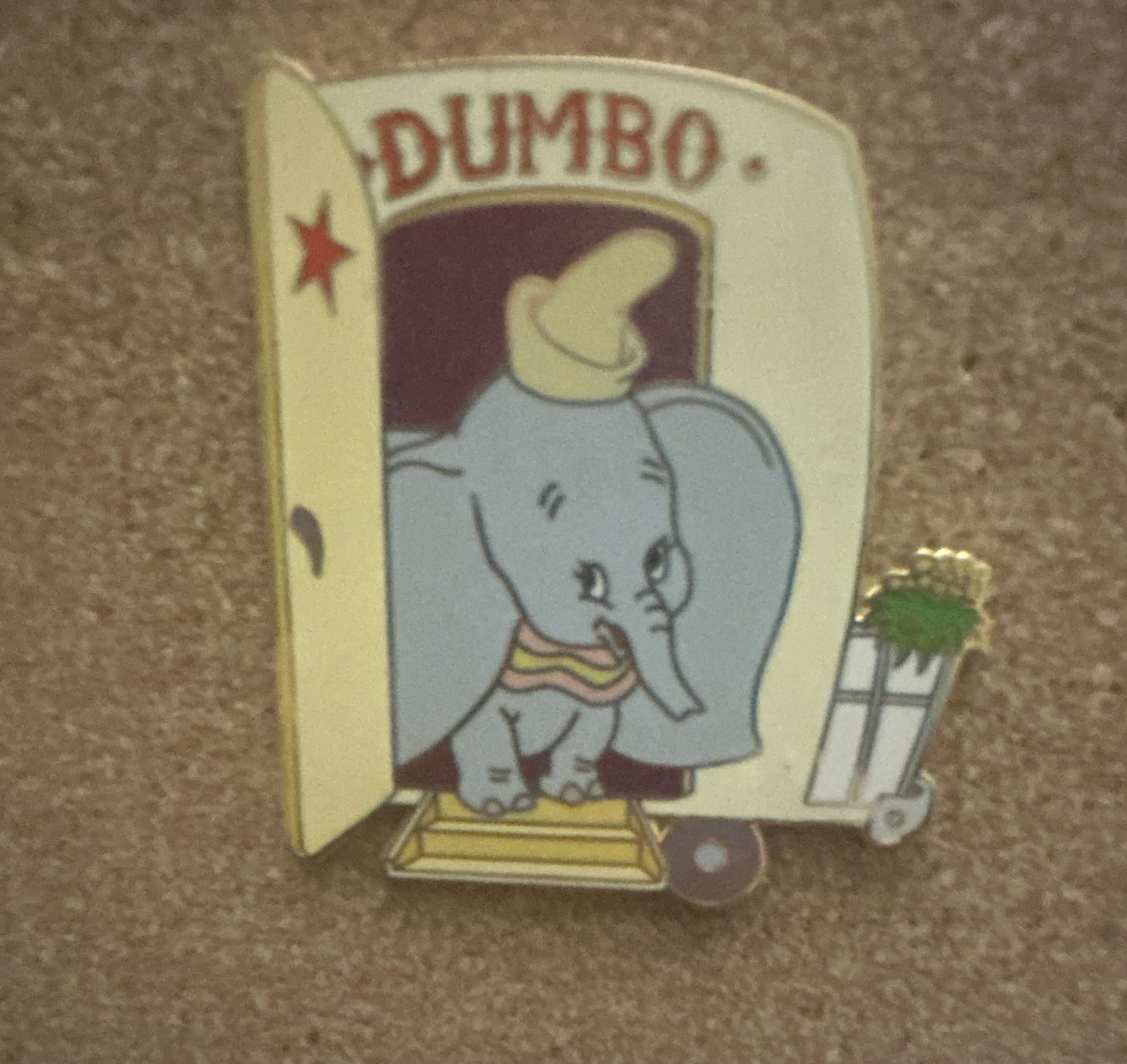 Dumbo - Circus Tent - Book Cover - Disney Auctions Pin