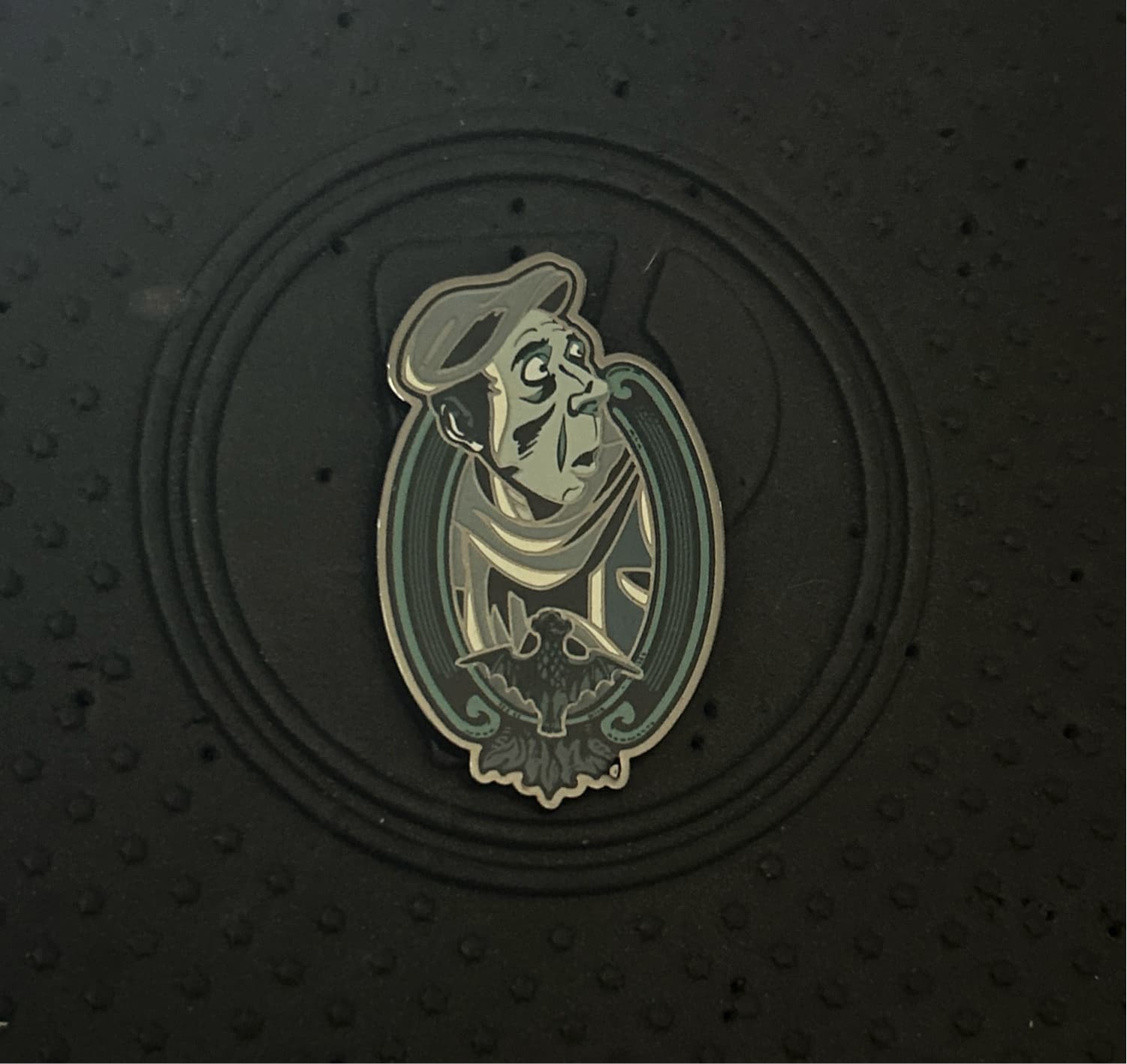 Haunted Mansion Ghost Portraits Mystery Pin Set