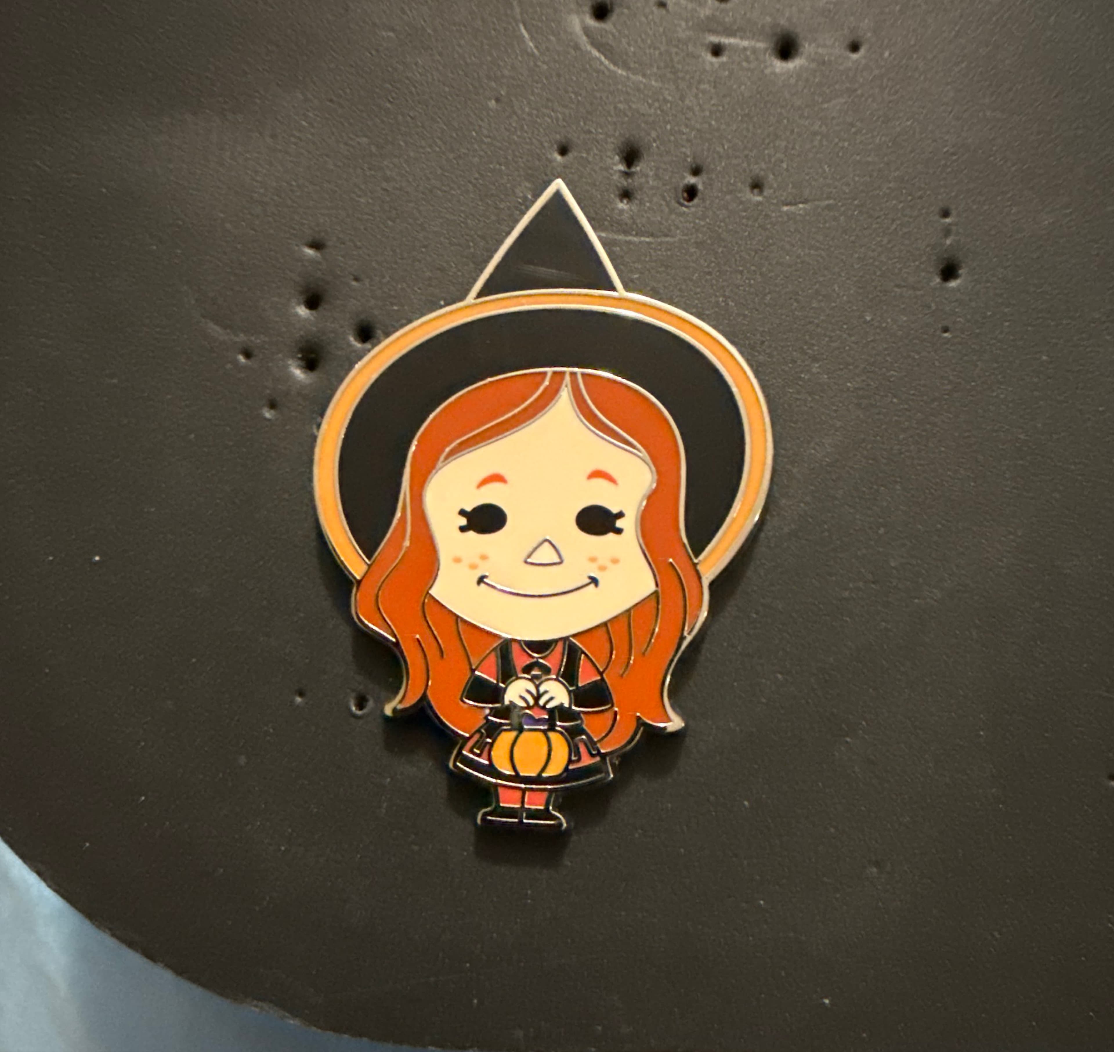 Dani Dennison - Hocus Pocus Limited Release Mystery Pin