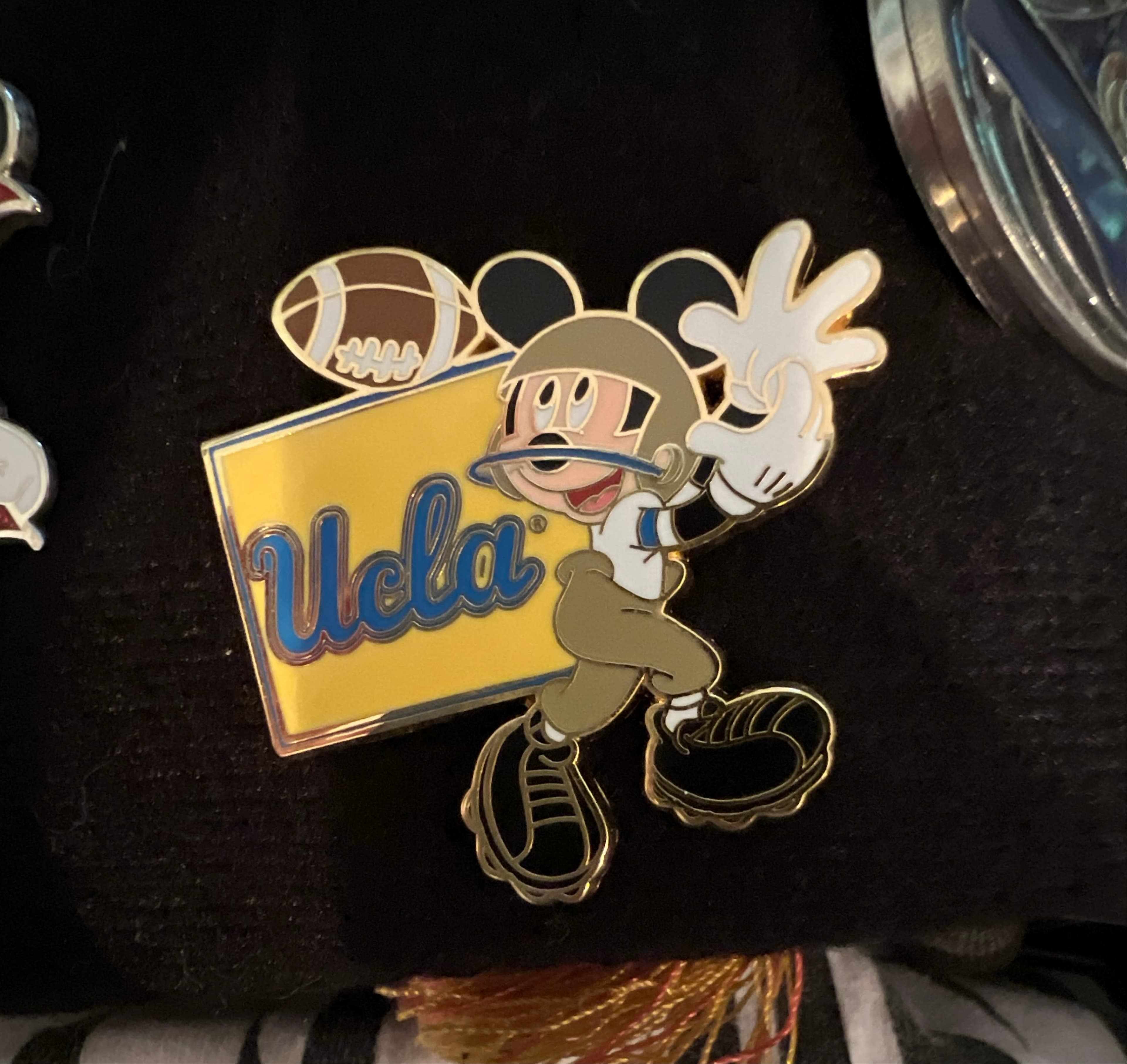 UCLA (Bruins) - NCAA Football Team Series