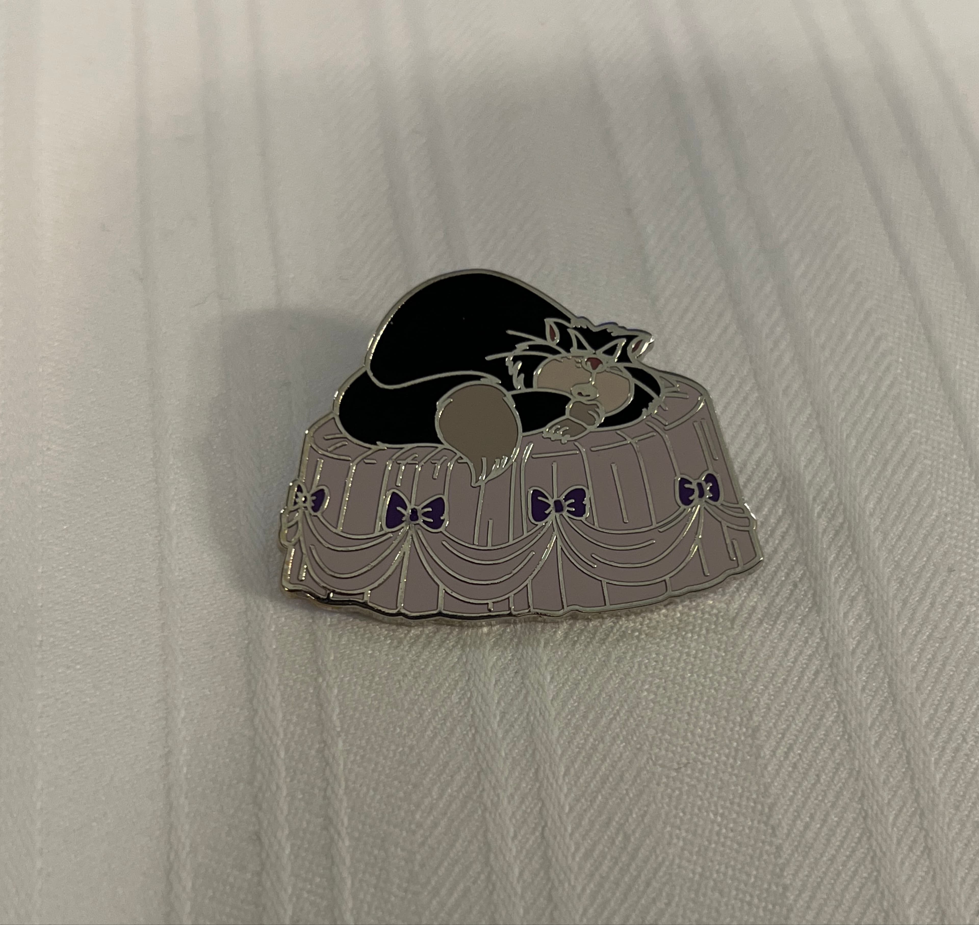 Sleeping Lucifer on Bed - Sweet Dreams Mystery Collection front