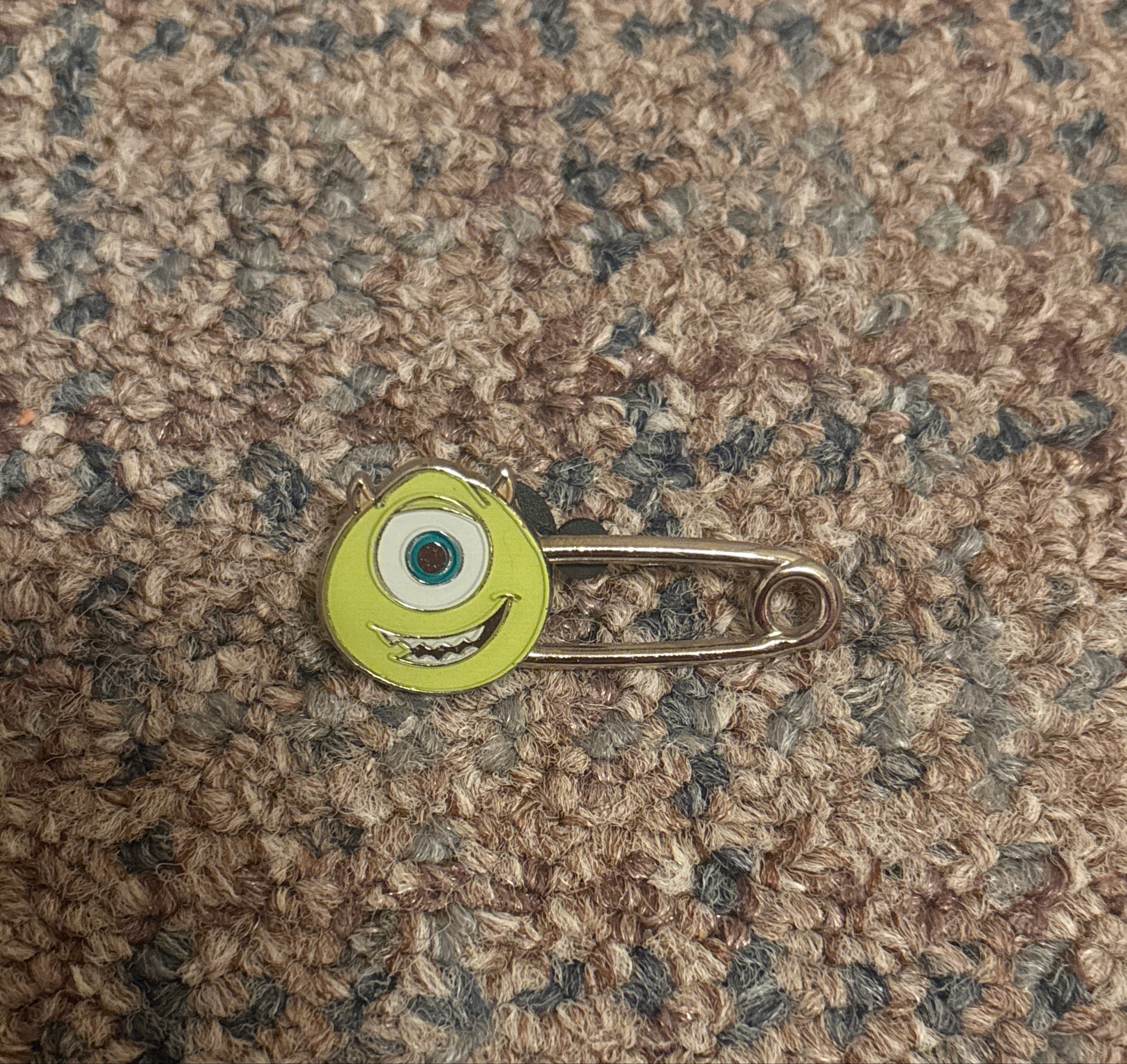 Mike & Sulley Safety Pin Set