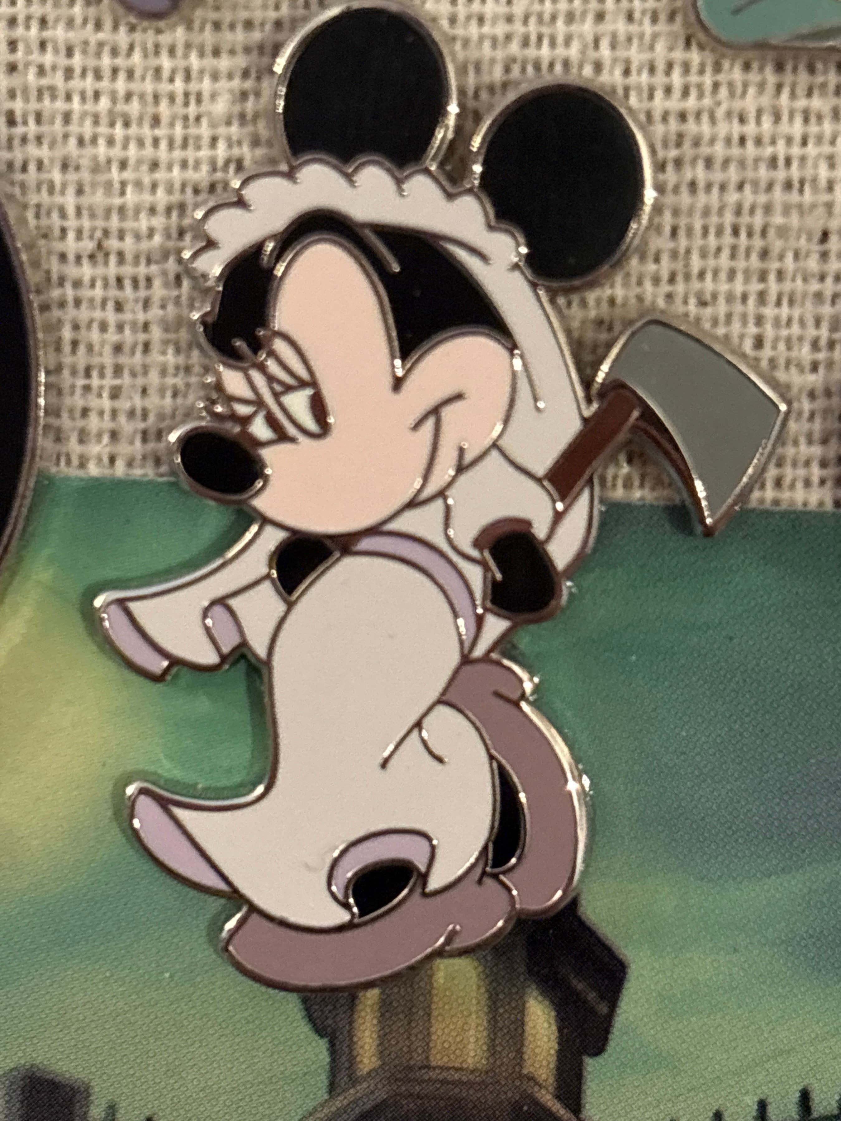 Coffin Characters Mystery Collection - Minnie Mouse as Constance Hatchaway - The Haunted Mansion