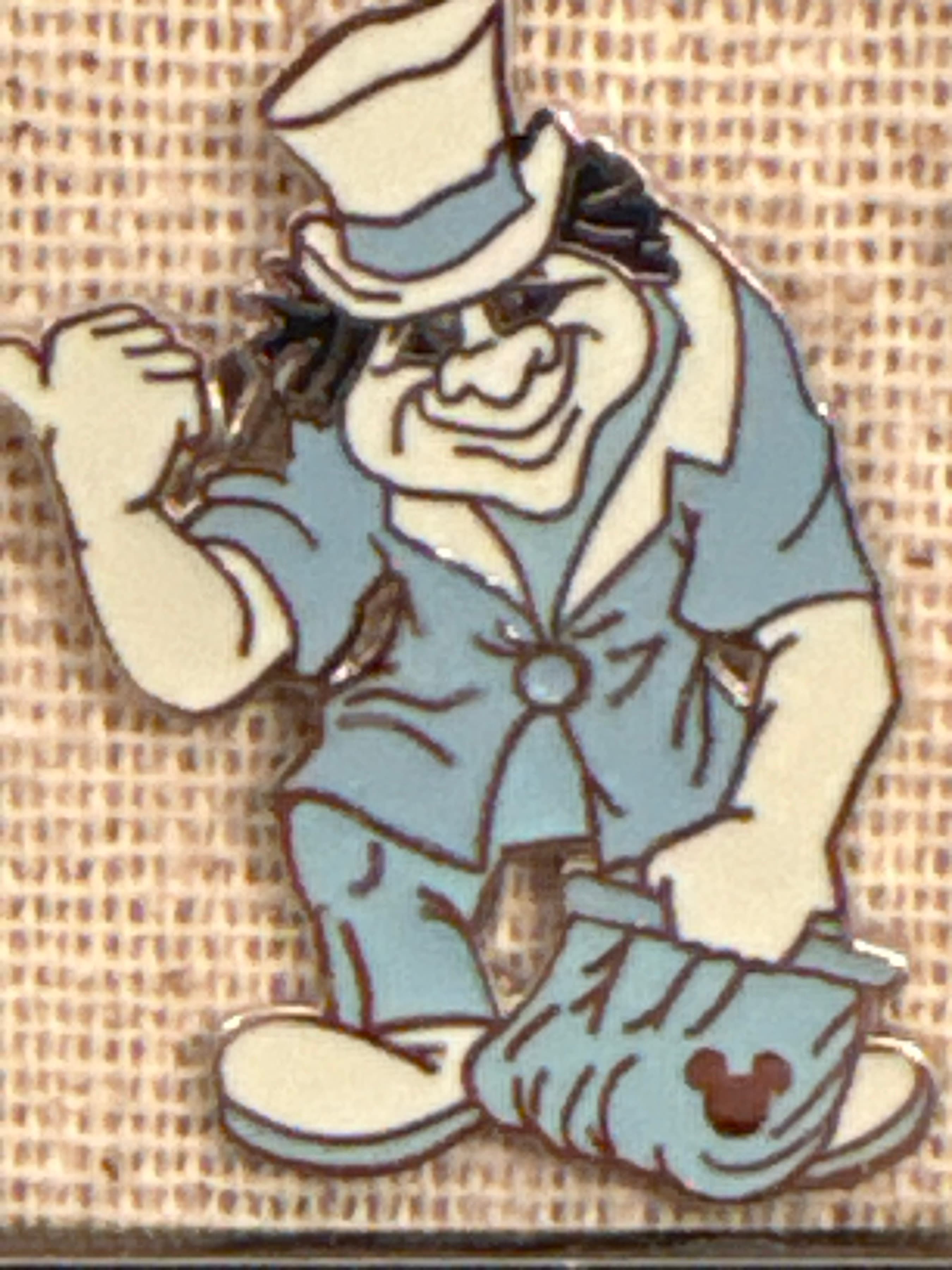 Haunted Mansion - Hitchhiking Ghosts - Phineas - 2007 Hidden Mickey