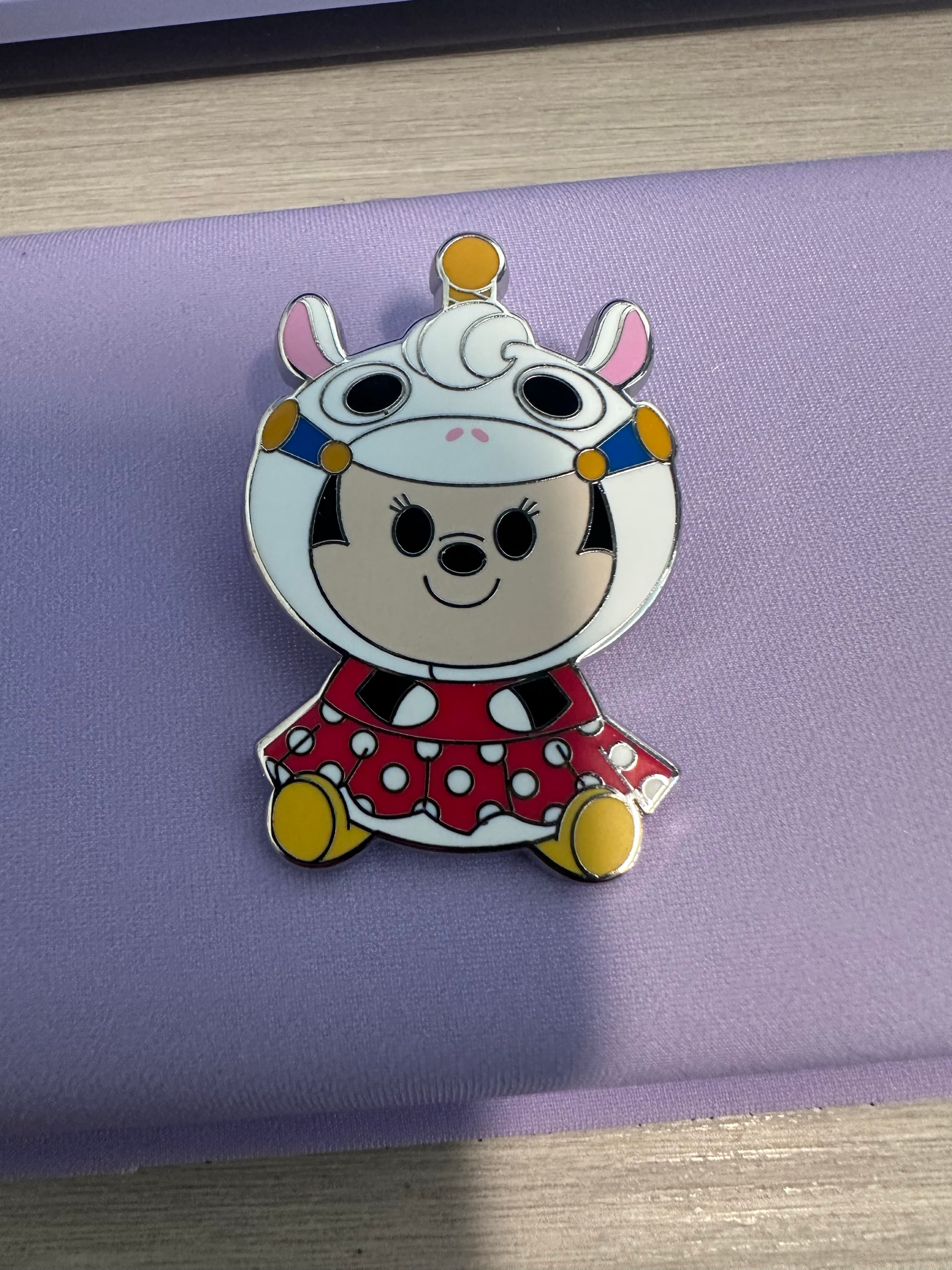 Minnie Mouse with Carousel Horse Hat front