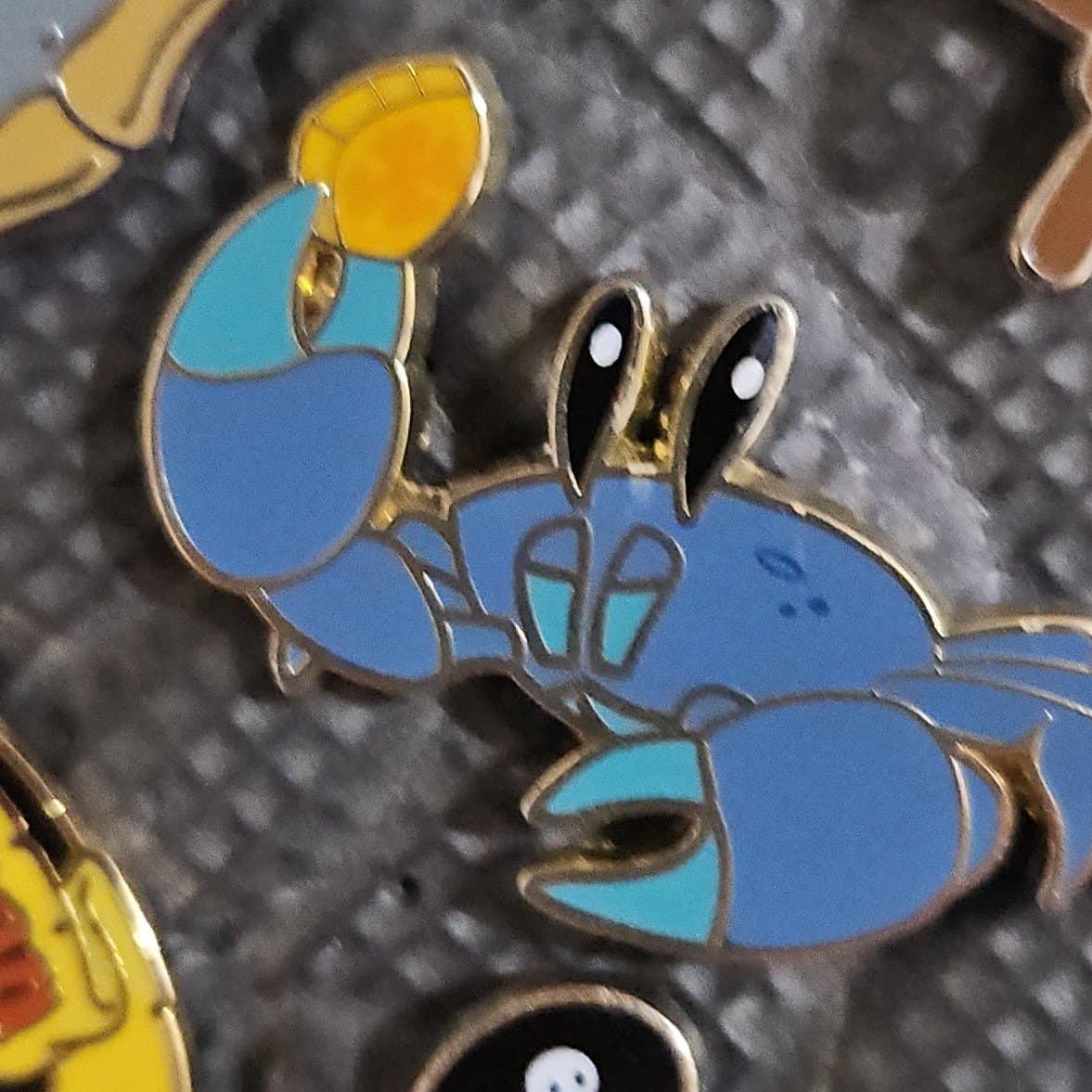 Cute Blue Crab - Pirates of the Caribbean Booster - Gold Coin - Doubloon