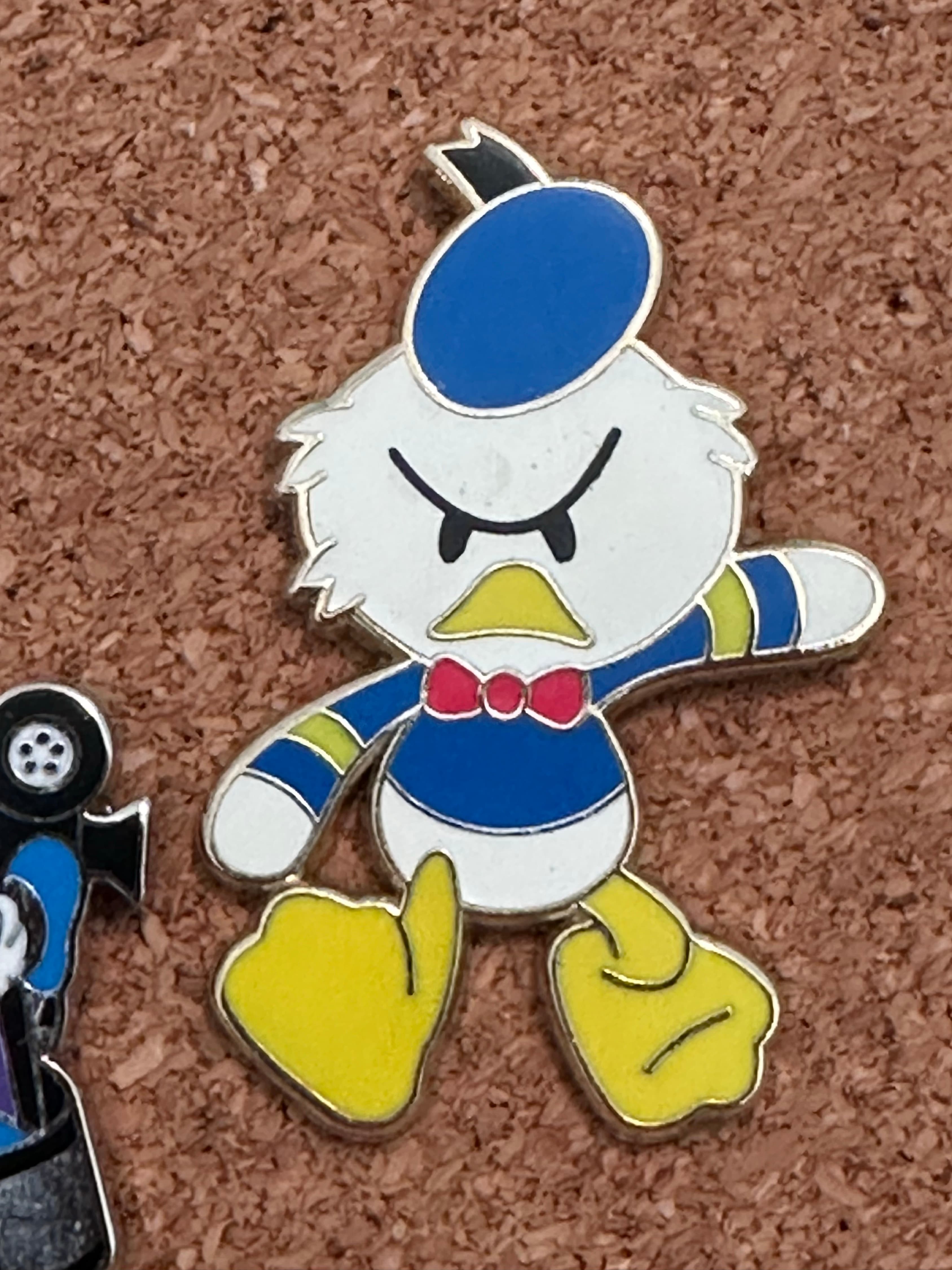 Donald Duck Flexible Characters Series Pin
