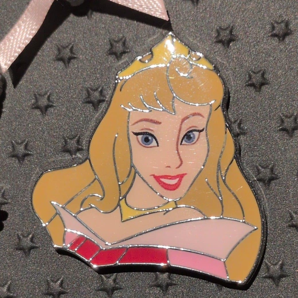 aurora head front