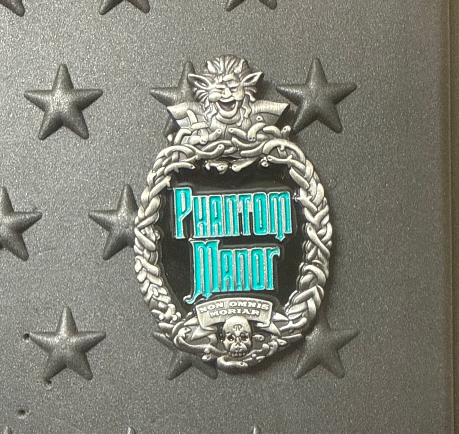 Phantom Manor Non Omnis Moriar Pin - Disneyland Paris