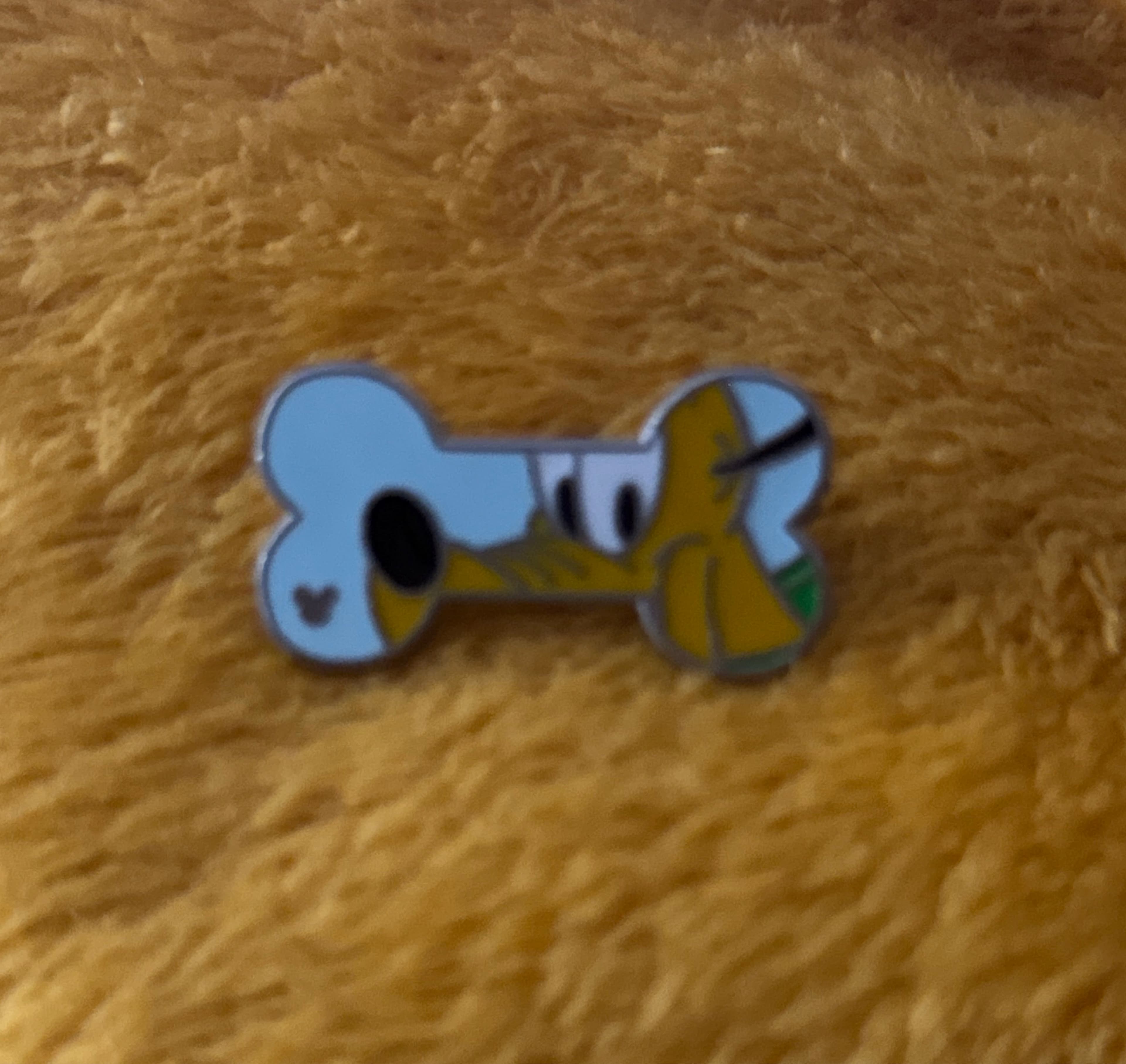 Pluto - Dog Bones - Hidden Mickey 2017