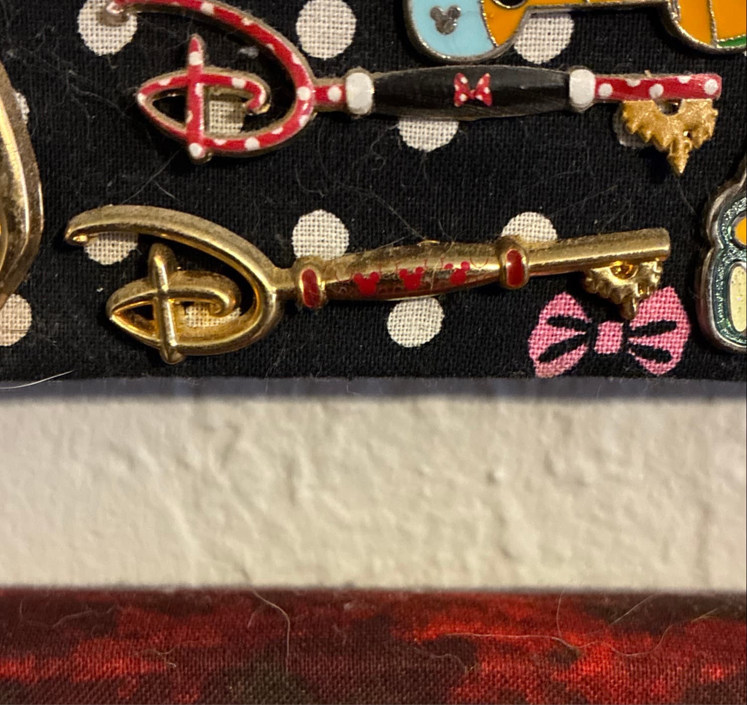Mickey Mouse and Friends Series Collectible Key Pin Blind Box Set
