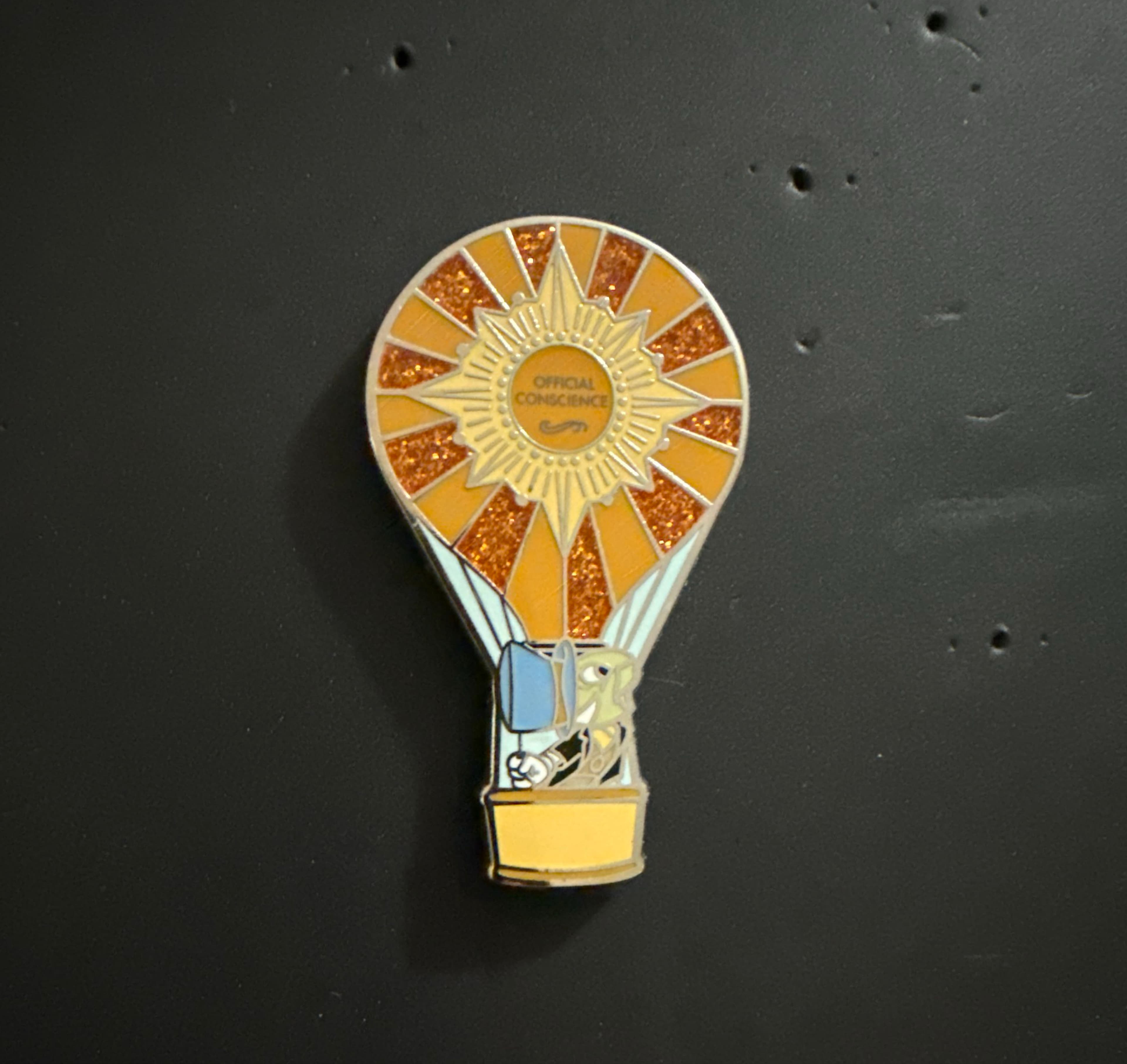 Jiminy Cricket Hot Air Balloon - Adventure is Out There Mystery Pin Set